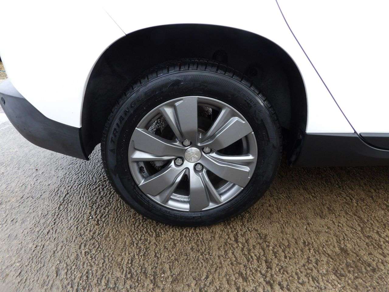 2016 PEUGEOT 2008 2016 PEUGEOT 2008