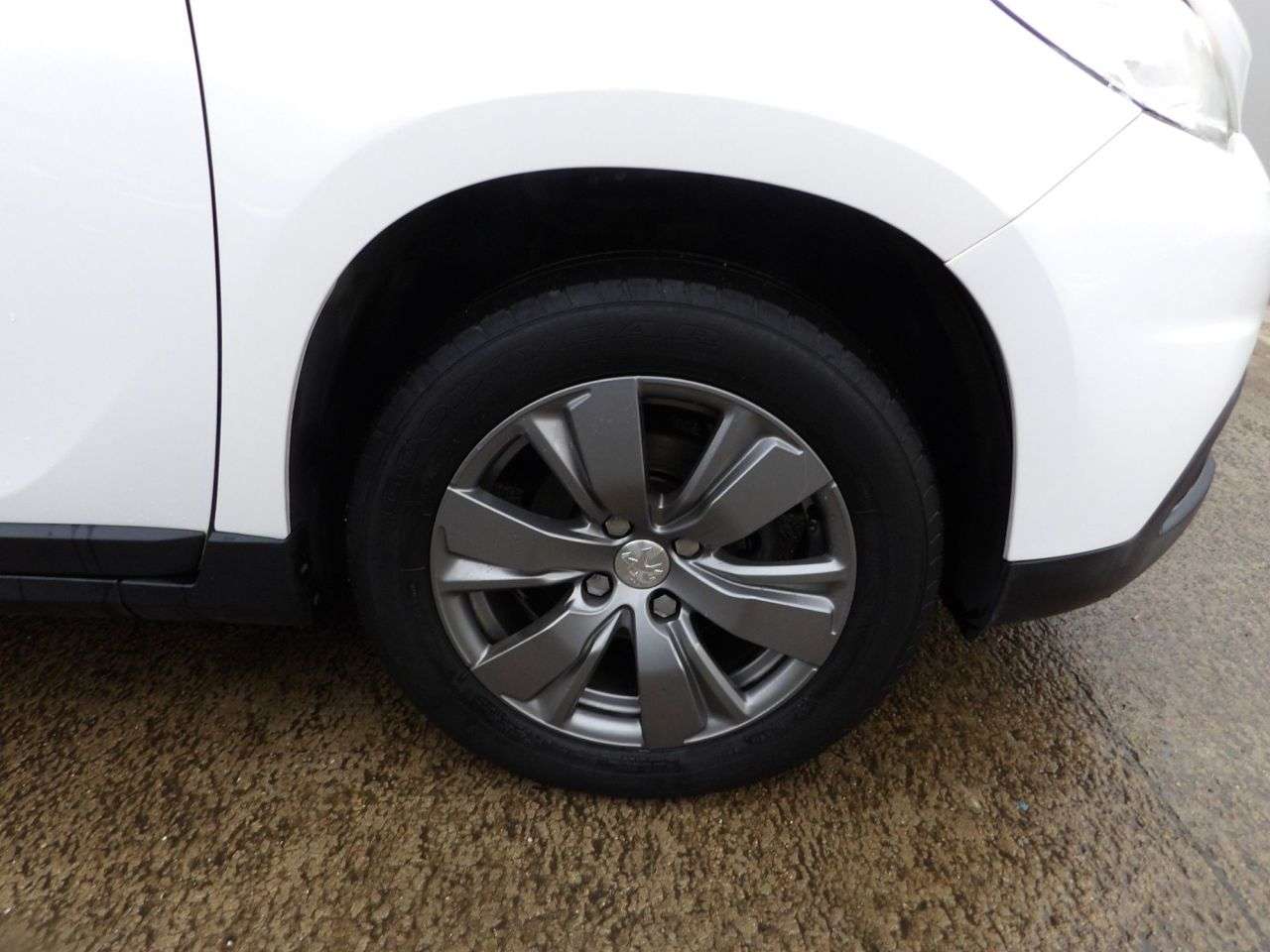 2016 PEUGEOT 2008 2016 PEUGEOT 2008