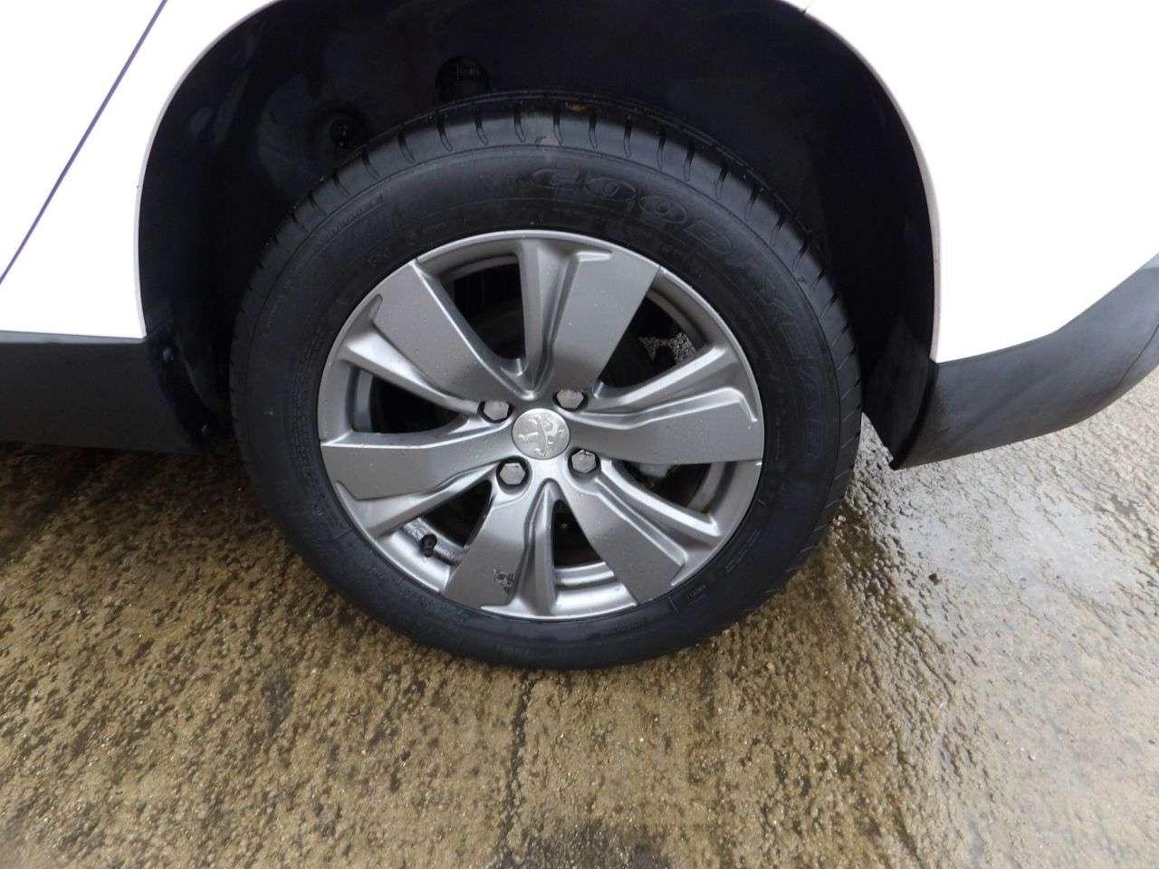 2016 PEUGEOT 2008 2016 PEUGEOT 2008