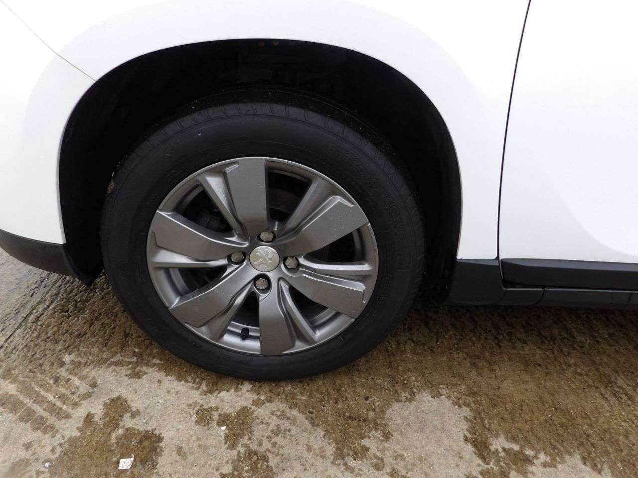 2016 PEUGEOT 2008 2016 PEUGEOT 2008