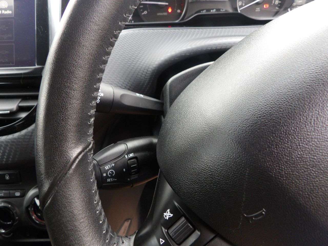 2016 PEUGEOT 2008 2016 PEUGEOT 2008