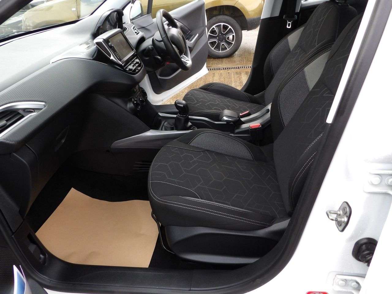 2016 PEUGEOT 2008 2016 PEUGEOT 2008