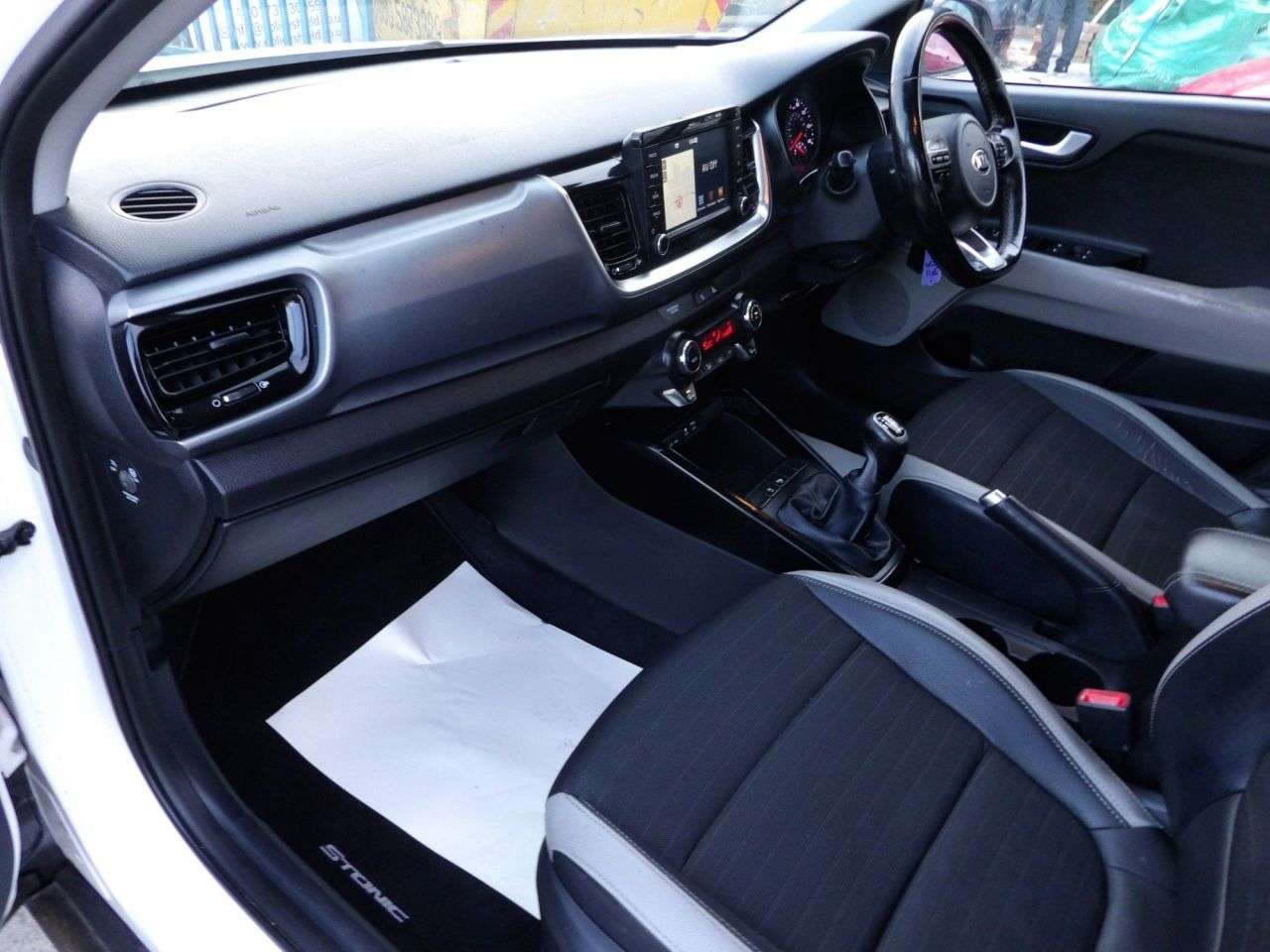 2019 KIA STONIC 2019 KIA STONIC