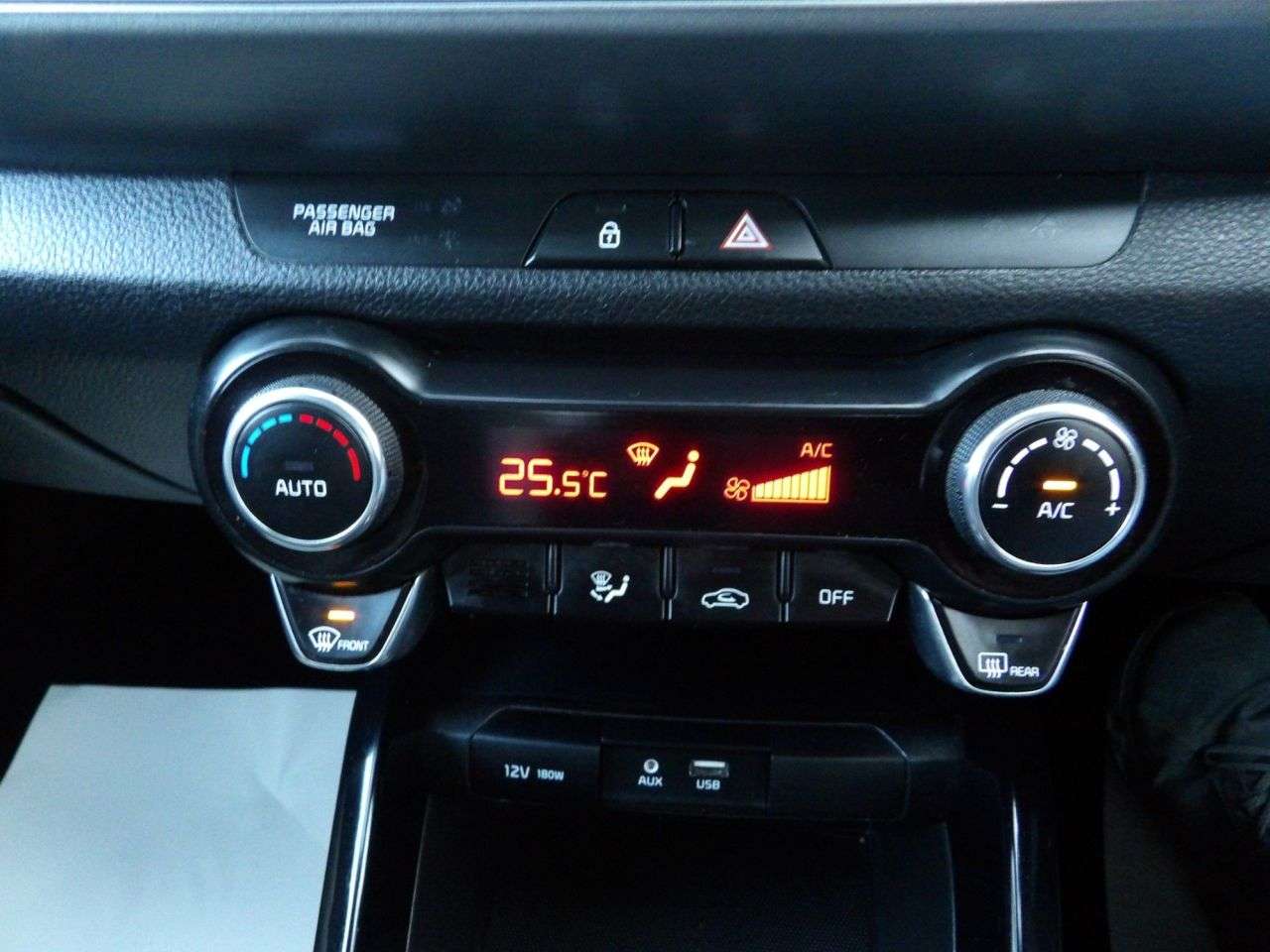 2019 KIA STONIC 2019 KIA STONIC