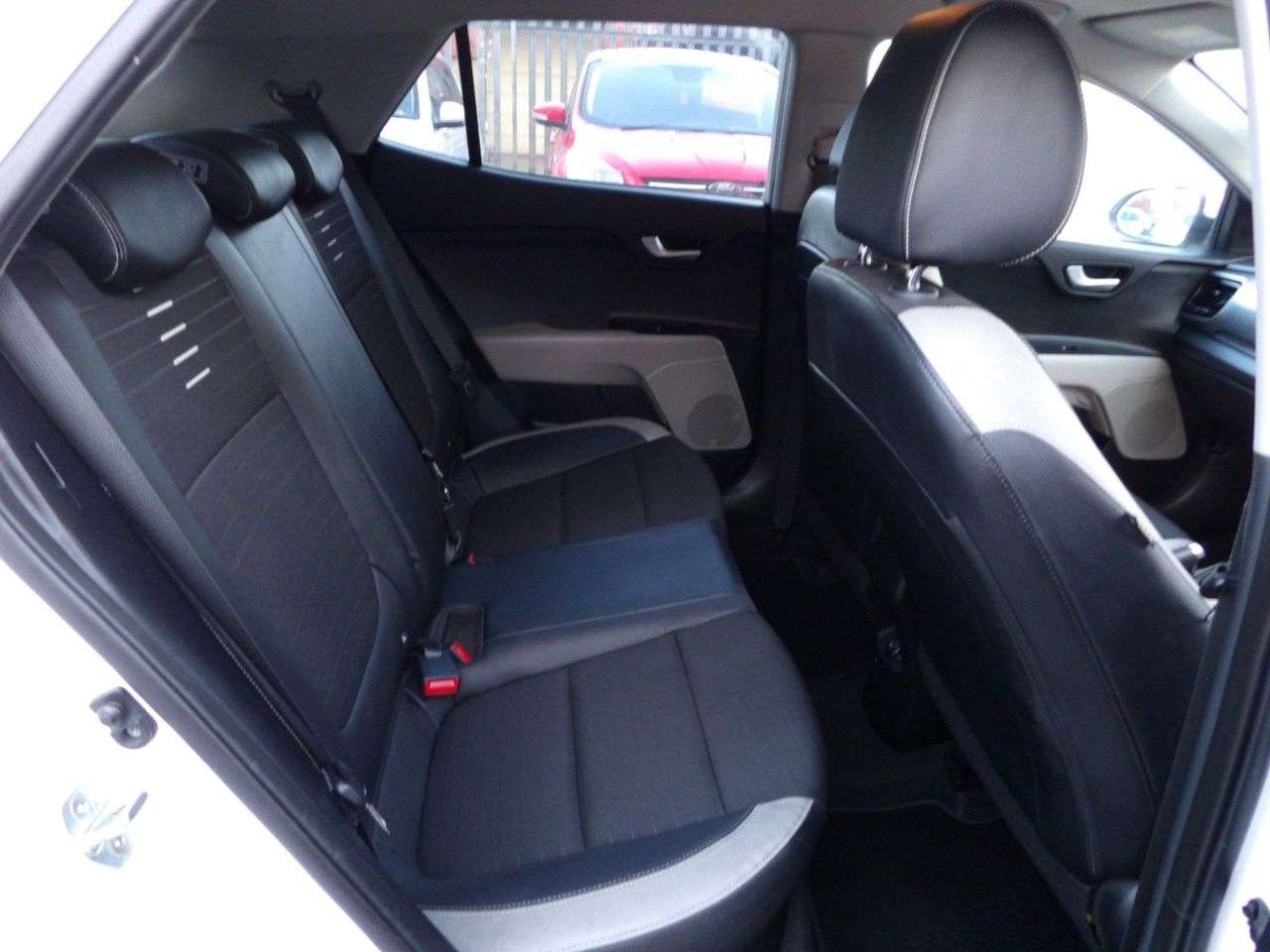 2019 KIA STONIC 2019 KIA STONIC