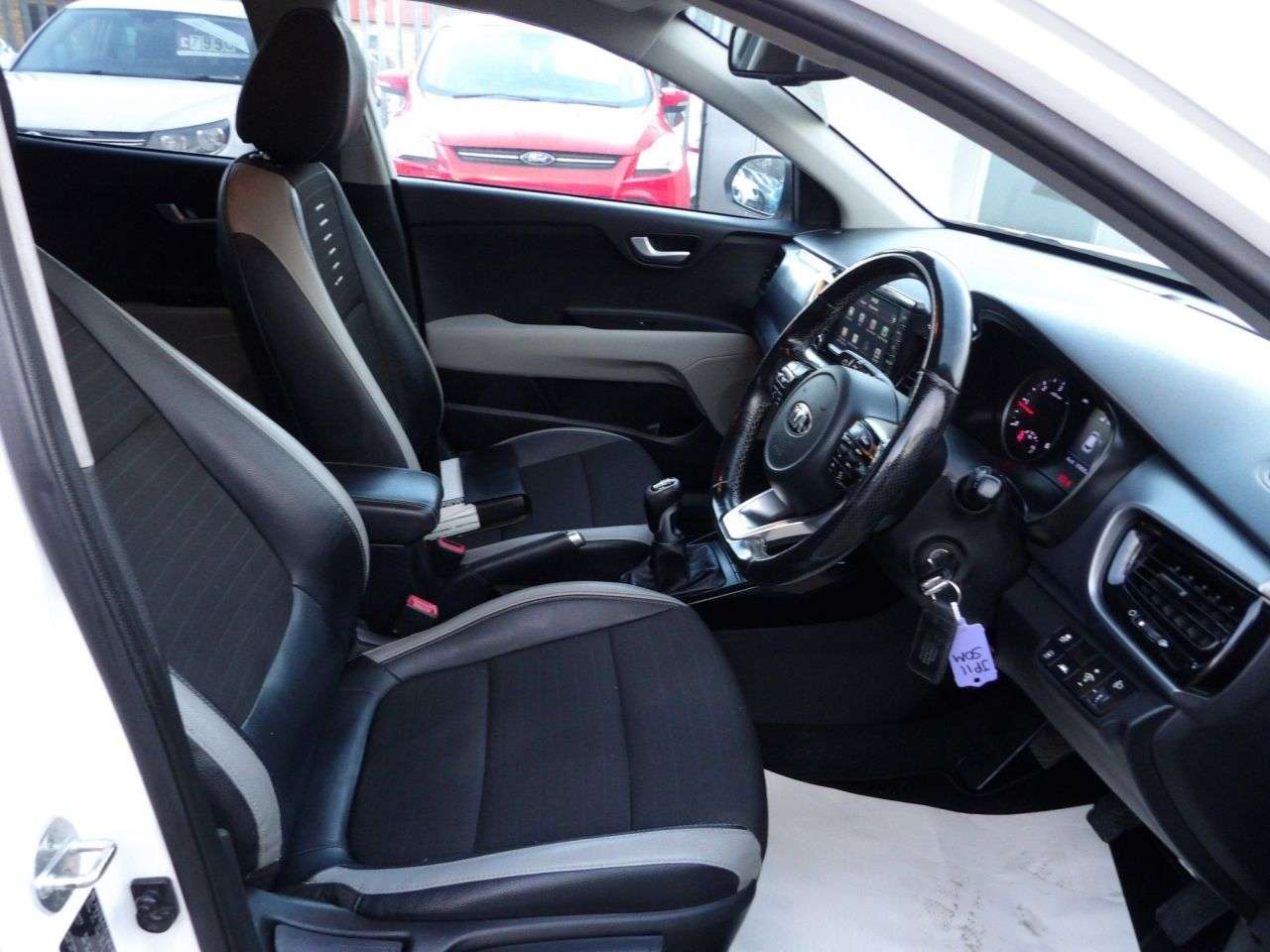 2019 KIA STONIC 2019 KIA STONIC