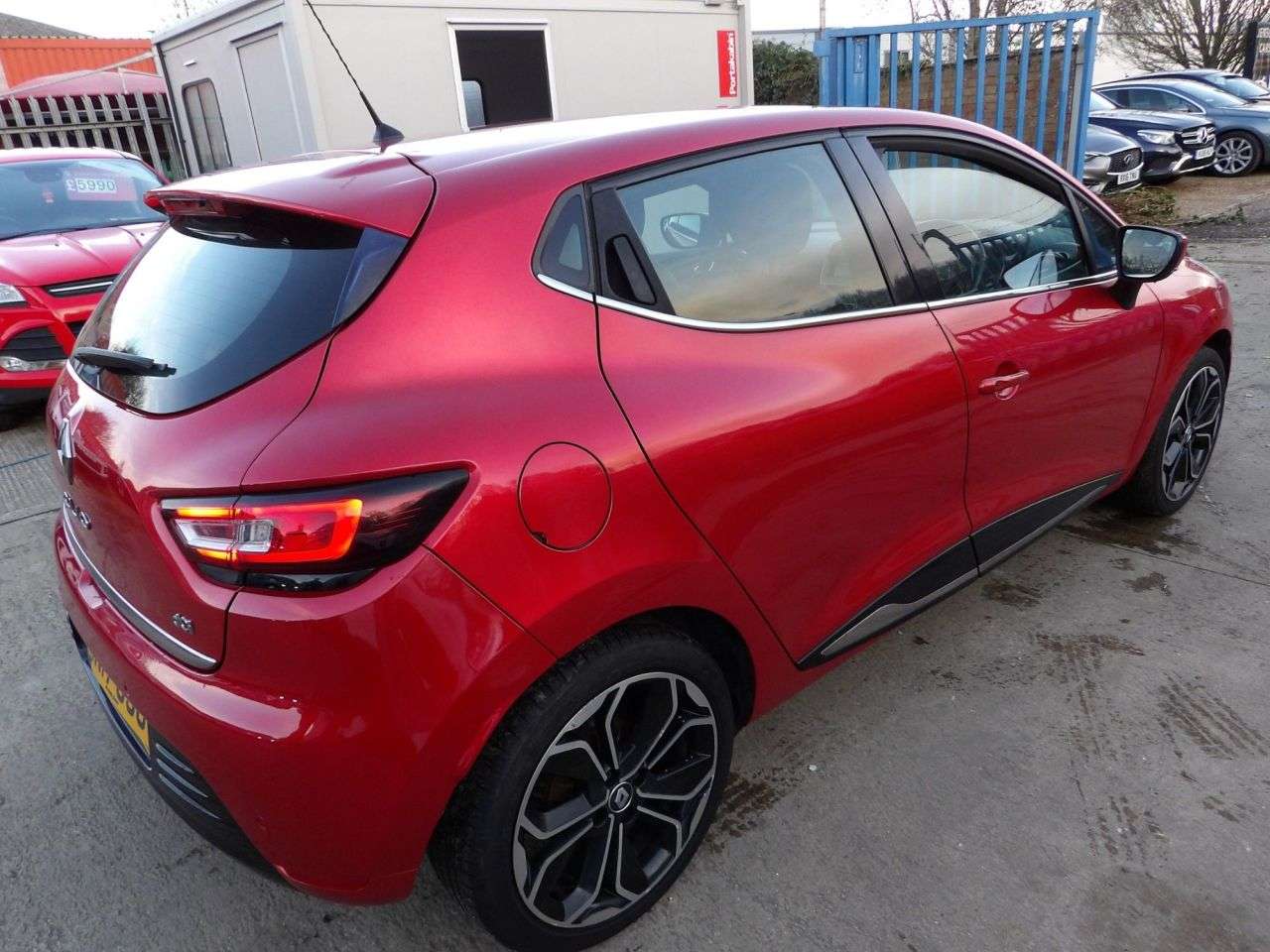 2017 RENAULT CLIO 2017 RENAULT CLIO