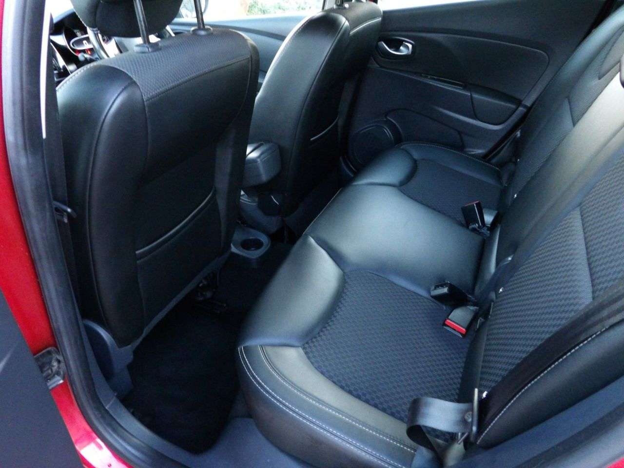 2017 RENAULT CLIO 2017 RENAULT CLIO