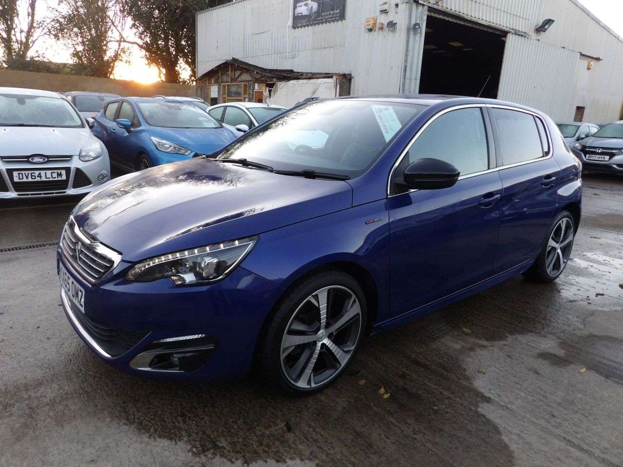 A 2015 PEUGEOT 308 1.6 BlueHDi GT Line Hatchback 5dr Diesel Manual Euro 6 (s/s) (120 ps) A 2015 PEUGEOT 308 1.6 BlueHDi GT Line Hatchback 5dr Diesel Manual Euro 6 (s/s) (120 ps)
