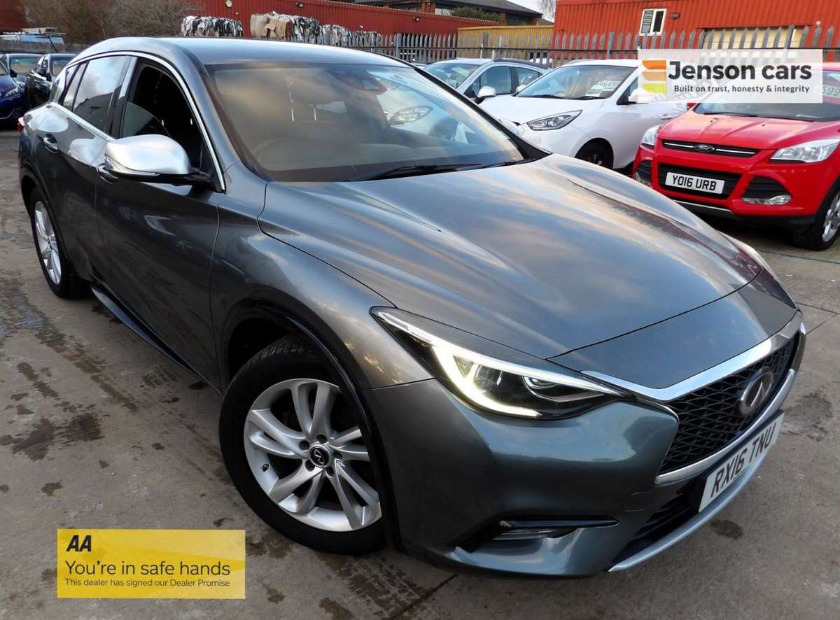 Check out this Infiniti Q30 2016 Diesel Manual