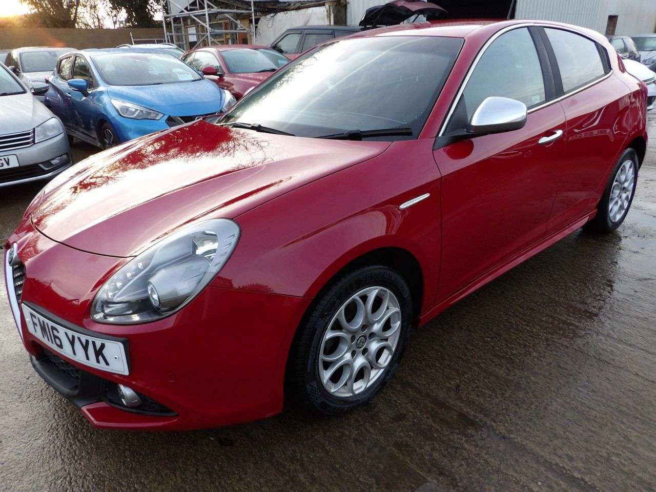 A 2016 ALFA ROMEO GIULIETTA 1.6 JTDM-2 Tecnica Hatchback 5dr Diesel Manual Euro 6 (s/s) (120 bhp) A 2016 ALFA ROMEO GIULIETTA 1.6 JTDM-2 Tecnica Hatchback 5dr Diesel Manual Euro 6 (s/s) (120 bhp)