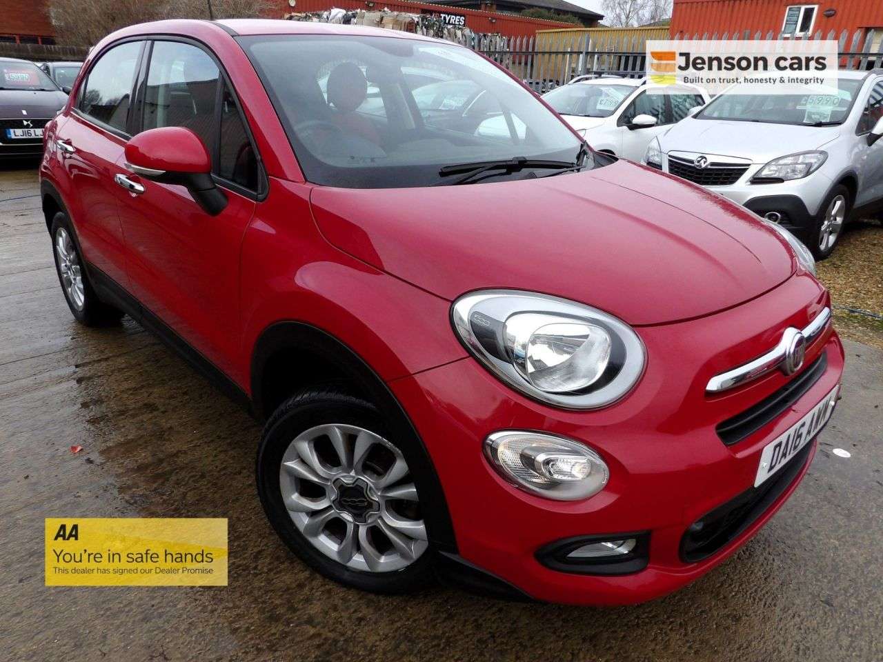 A 2016 FIAT 500X 1.6 E-Torq Pop Star SUV 5dr Petrol Manual Euro 6 (110 ps) A 2016 FIAT 500X 1.6 E-Torq Pop Star SUV 5dr Petrol Manual Euro 6 (110 ps)