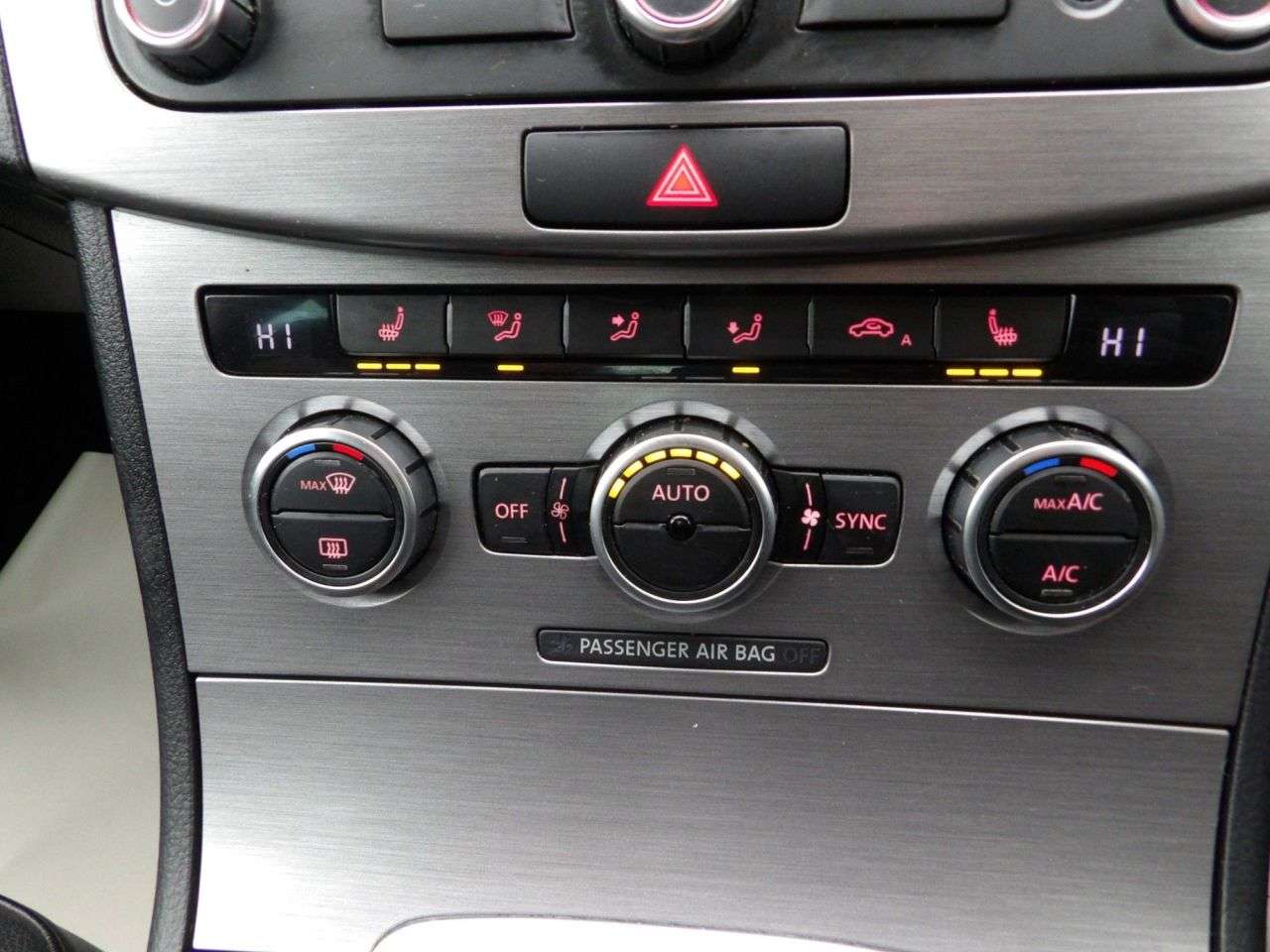 2014 VOLKSWAGEN PASSAT 2014 VOLKSWAGEN PASSAT