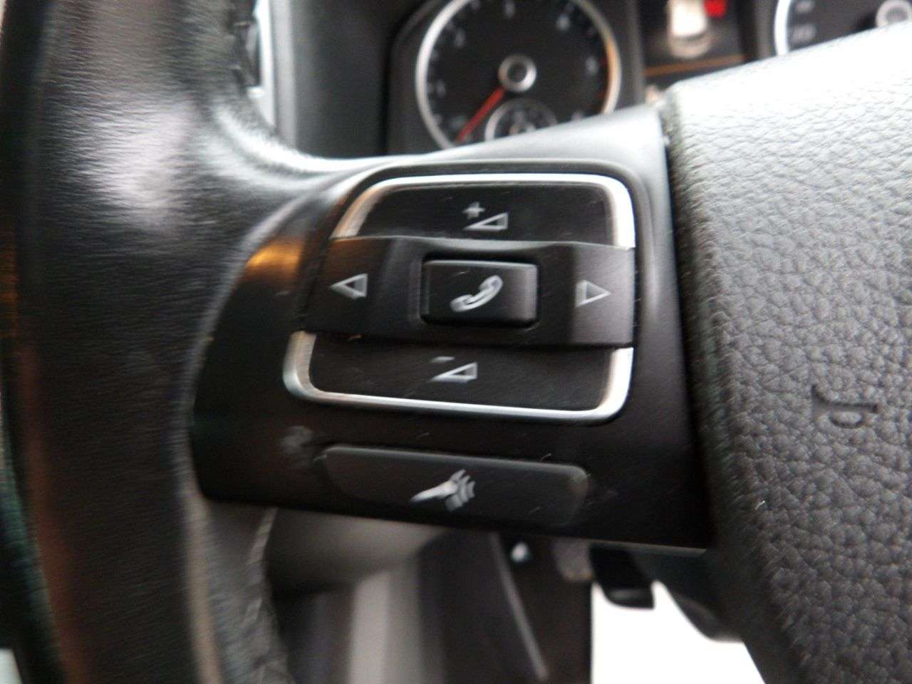 2015 VOLKSWAGEN TIGUAN 2015 VOLKSWAGEN TIGUAN