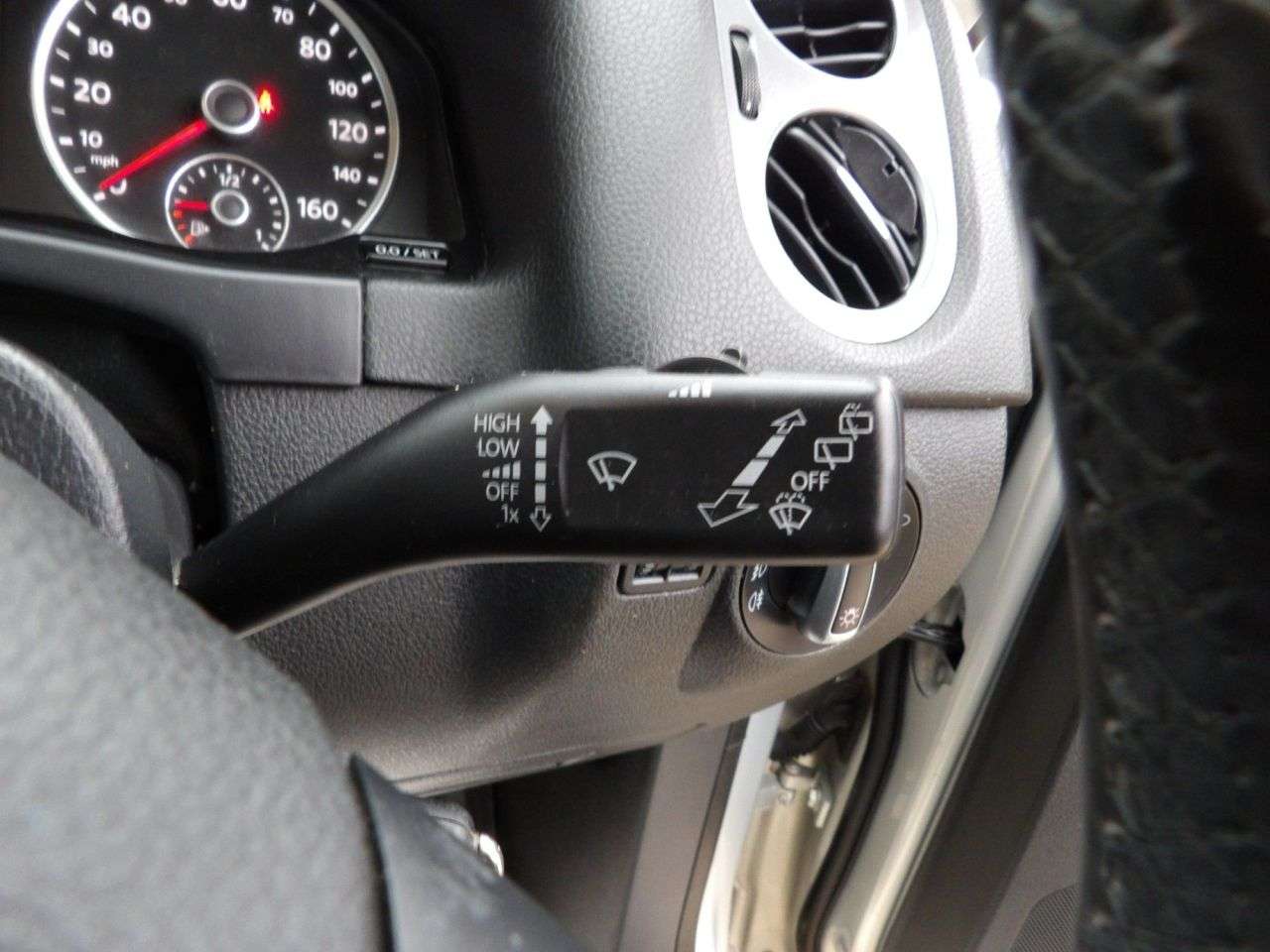 2015 VOLKSWAGEN TIGUAN 2015 VOLKSWAGEN TIGUAN