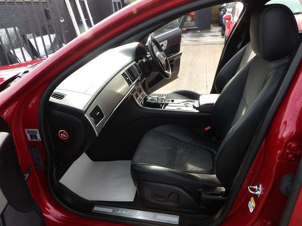 2014 JAGUAR XF 2014 JAGUAR XF