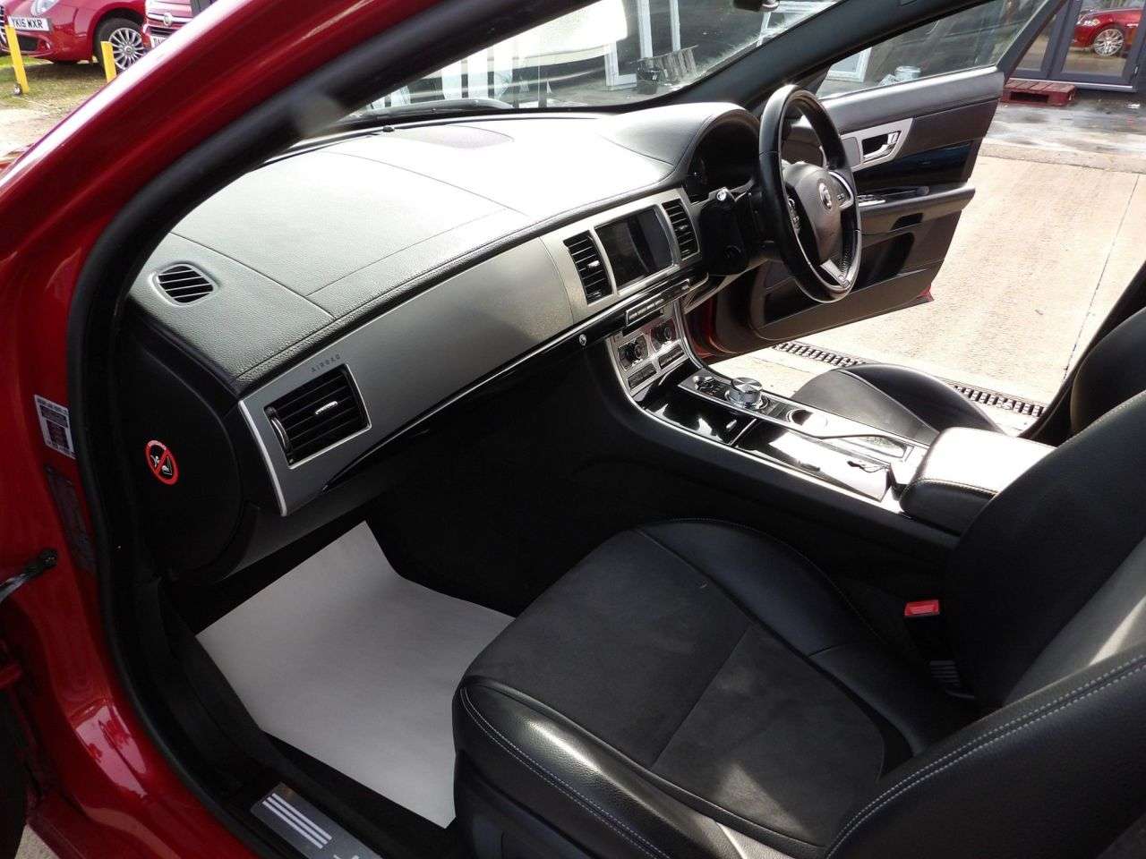 2014 JAGUAR XF 2014 JAGUAR XF