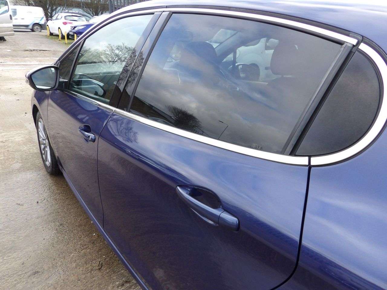 2015 PEUGEOT 208 2015 PEUGEOT 208