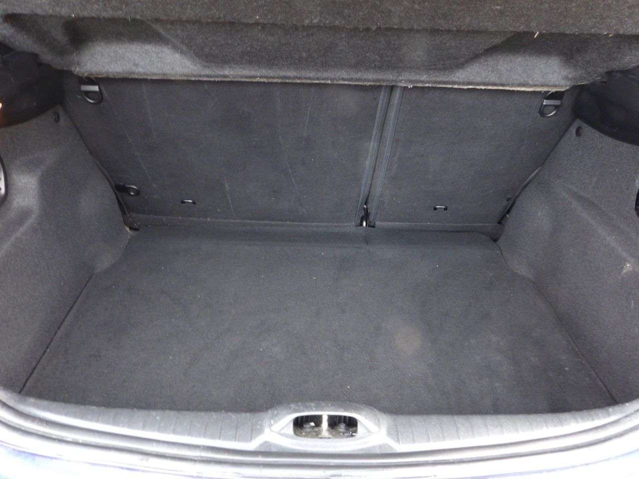 2015 PEUGEOT 208 2015 PEUGEOT 208