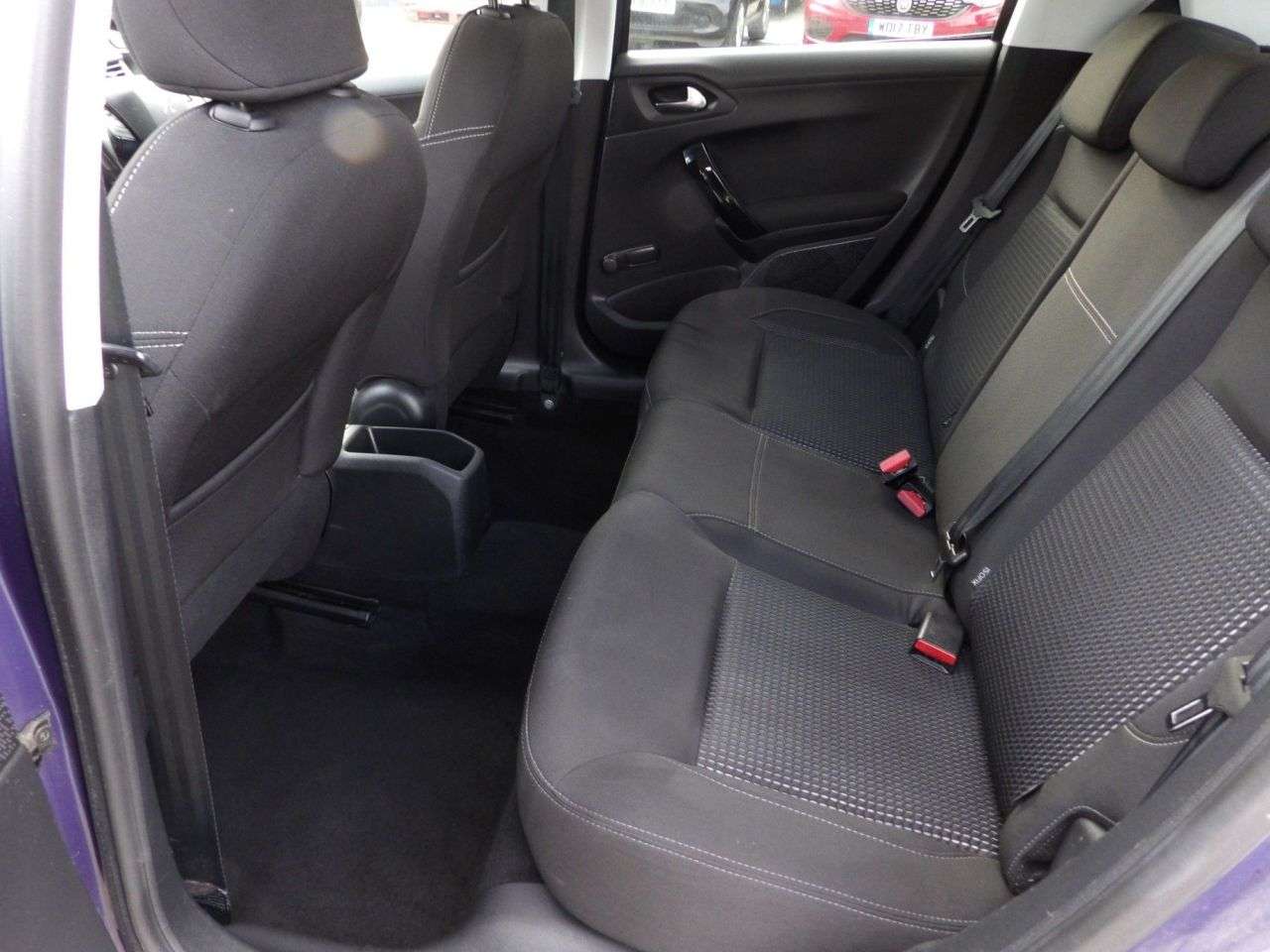 2015 PEUGEOT 208 2015 PEUGEOT 208