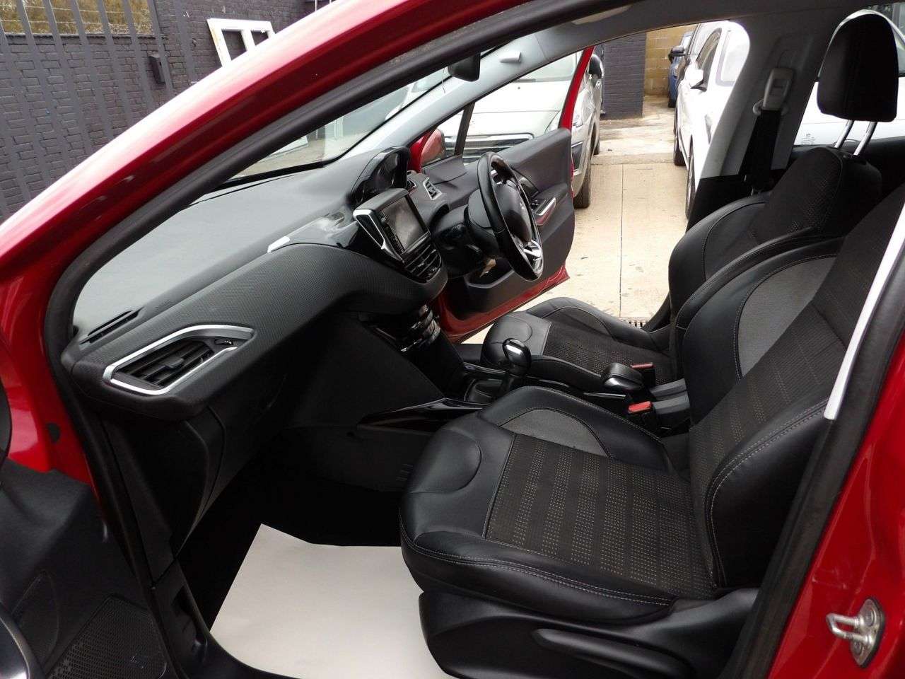 2016 PEUGEOT 2008 2016 PEUGEOT 2008