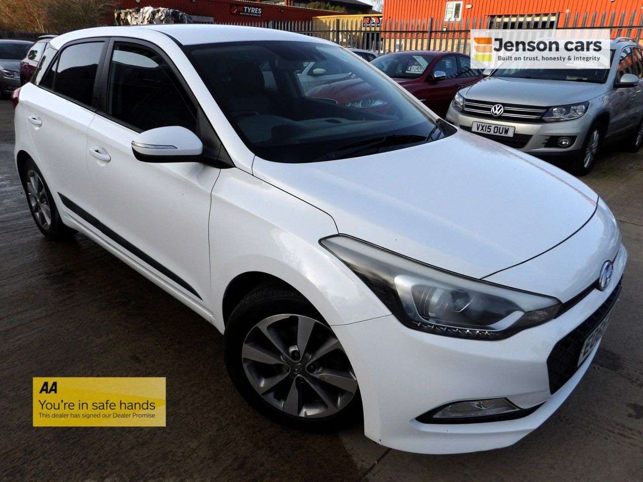 A 2015 HYUNDAI I20 1.4 CRDi Premium Hatchback 5dr Diesel Manual Euro 6 (90 ps) A 2015 HYUNDAI I20 1.4 CRDi Premium Hatchback 5dr Diesel Manual Euro 6 (90 ps)