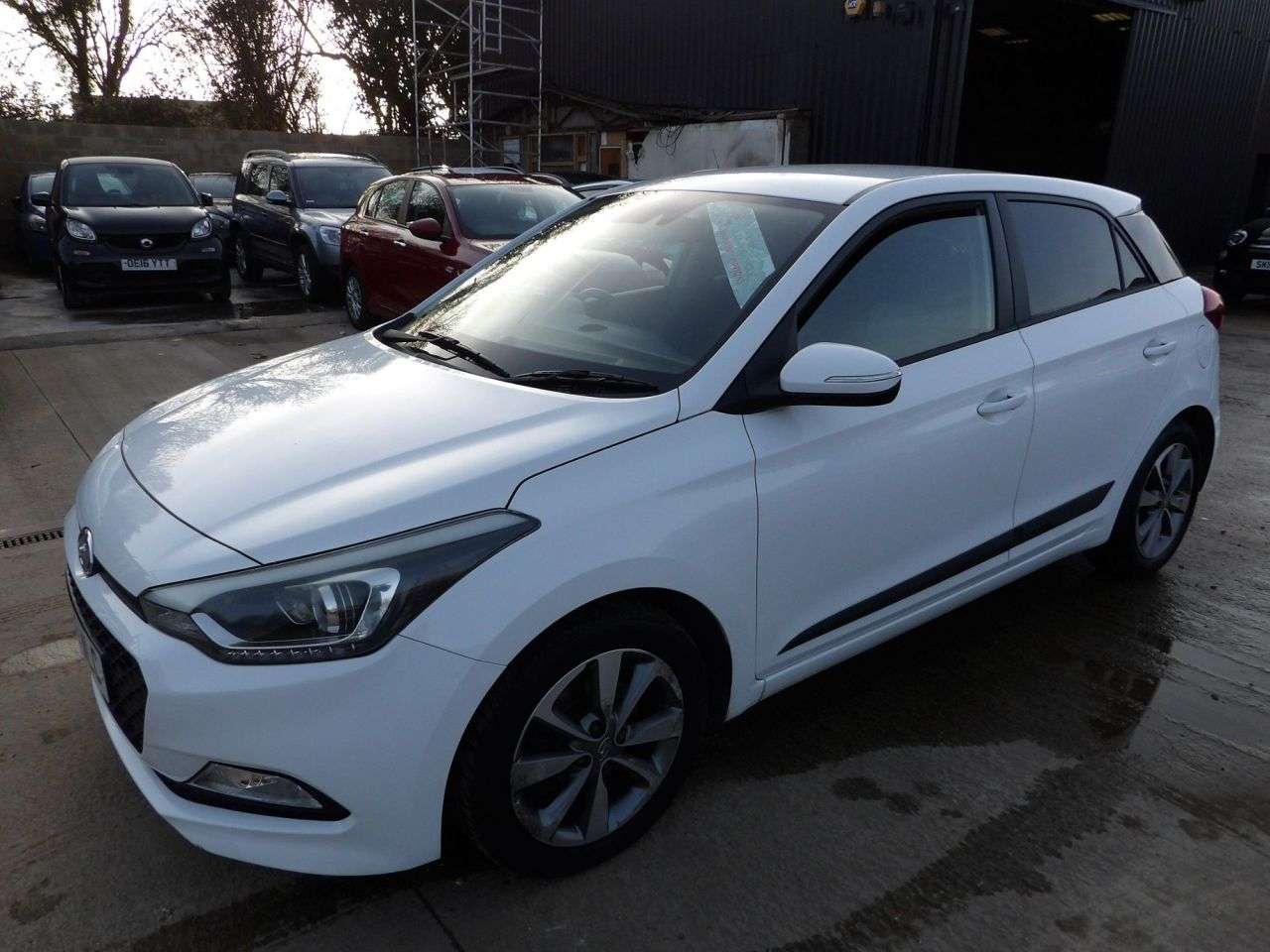 A 2015 HYUNDAI I20 1.4 CRDi Premium Hatchback 5dr Diesel Manual Euro 6 (90 ps) A 2015 HYUNDAI I20 1.4 CRDi Premium Hatchback 5dr Diesel Manual Euro 6 (90 ps)