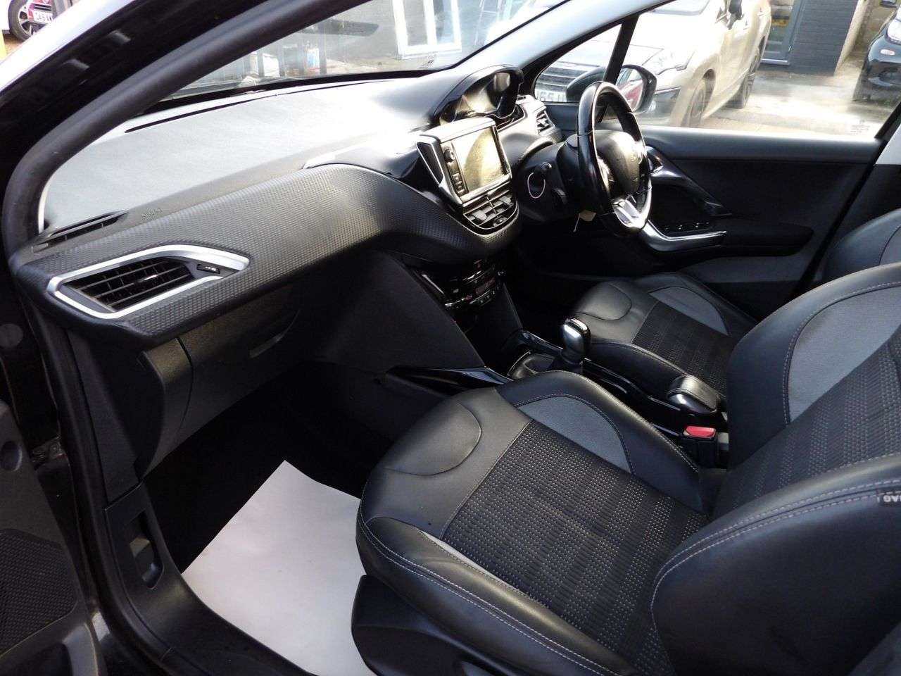 2017 PEUGEOT 2008 2017 PEUGEOT 2008