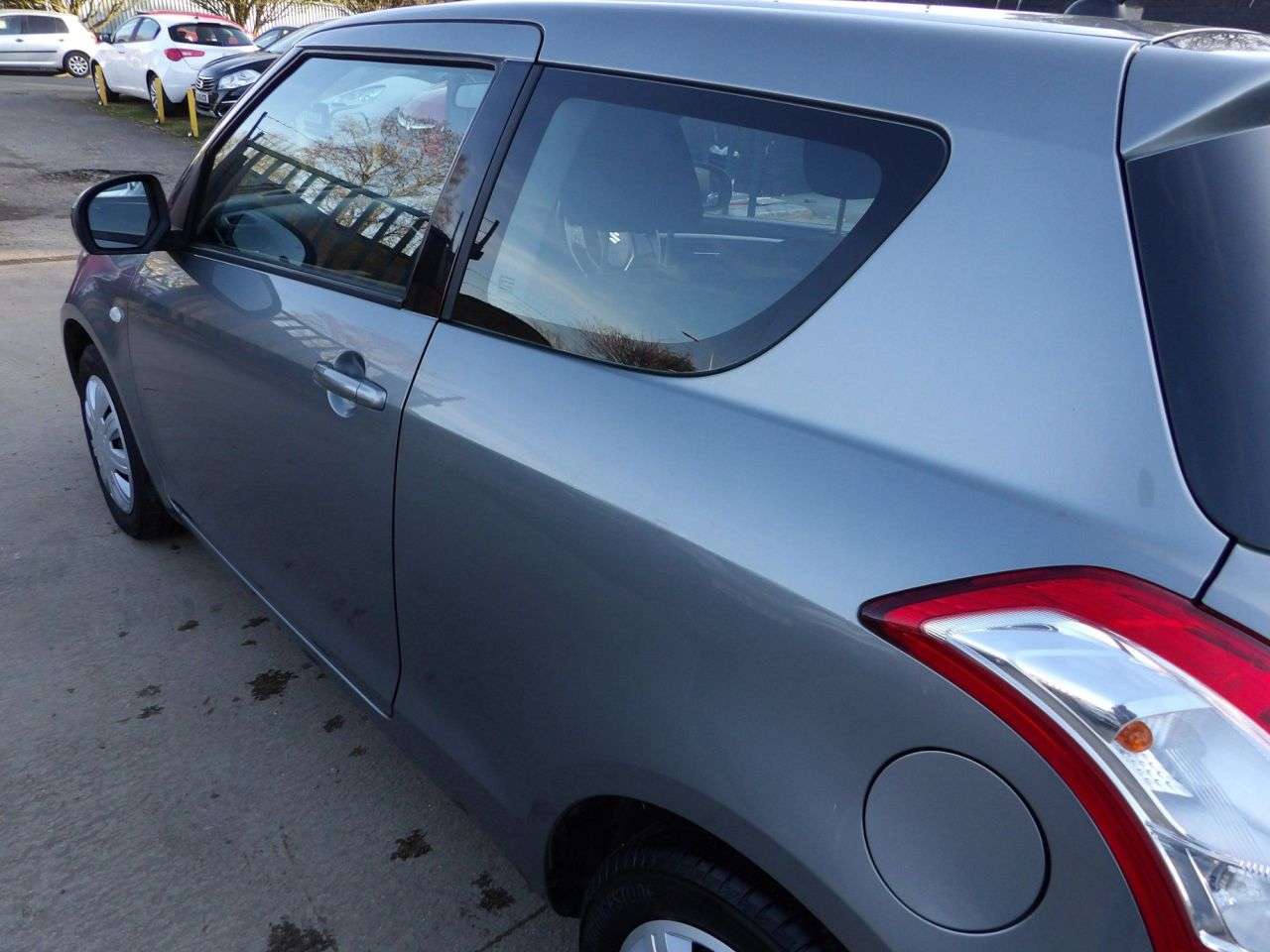 2016 SUZUKI SWIFT 2016 SUZUKI SWIFT