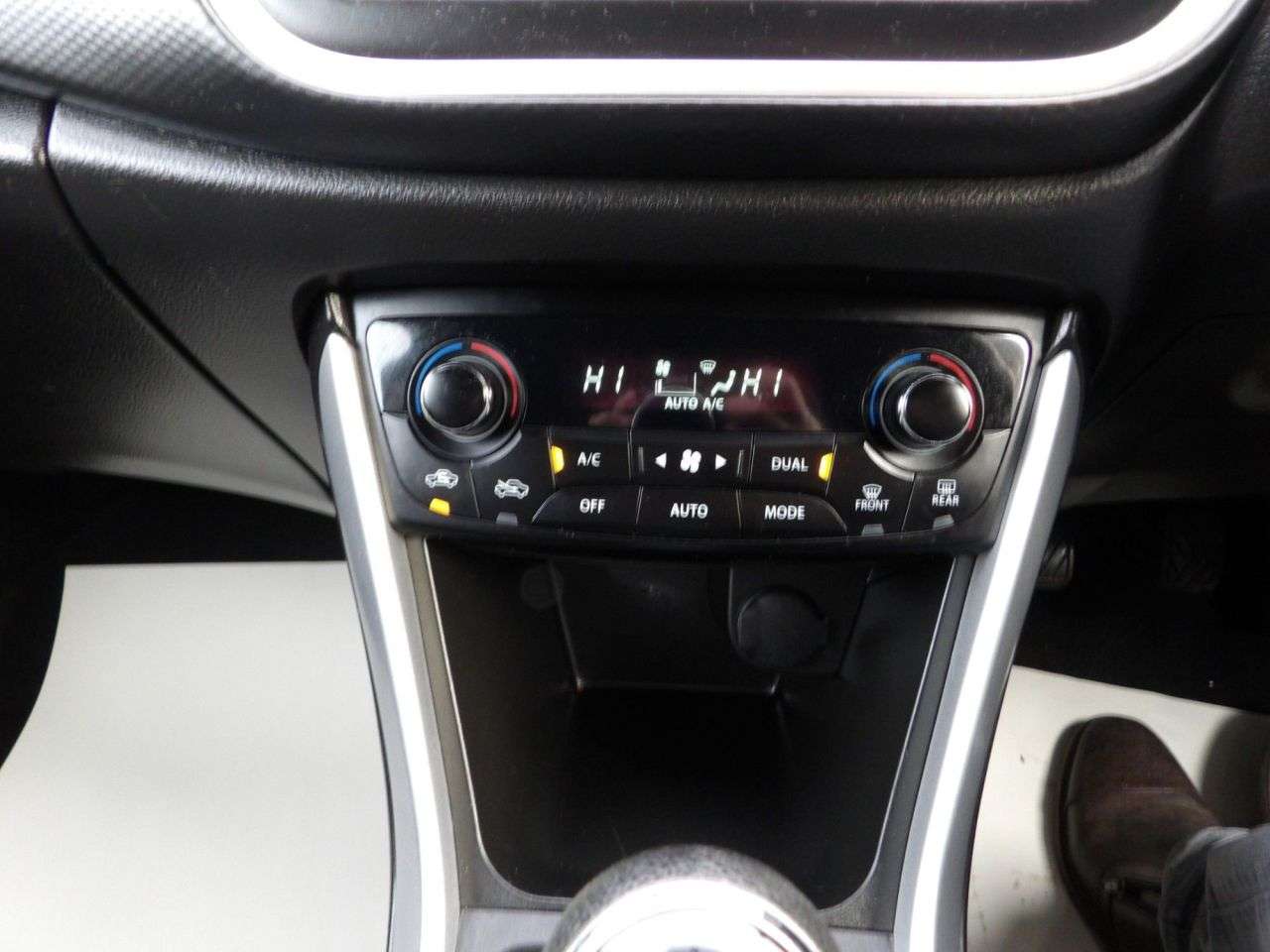 2016 SUZUKI SX4 S-CROSS 2016 SUZUKI SX4 S-CROSS