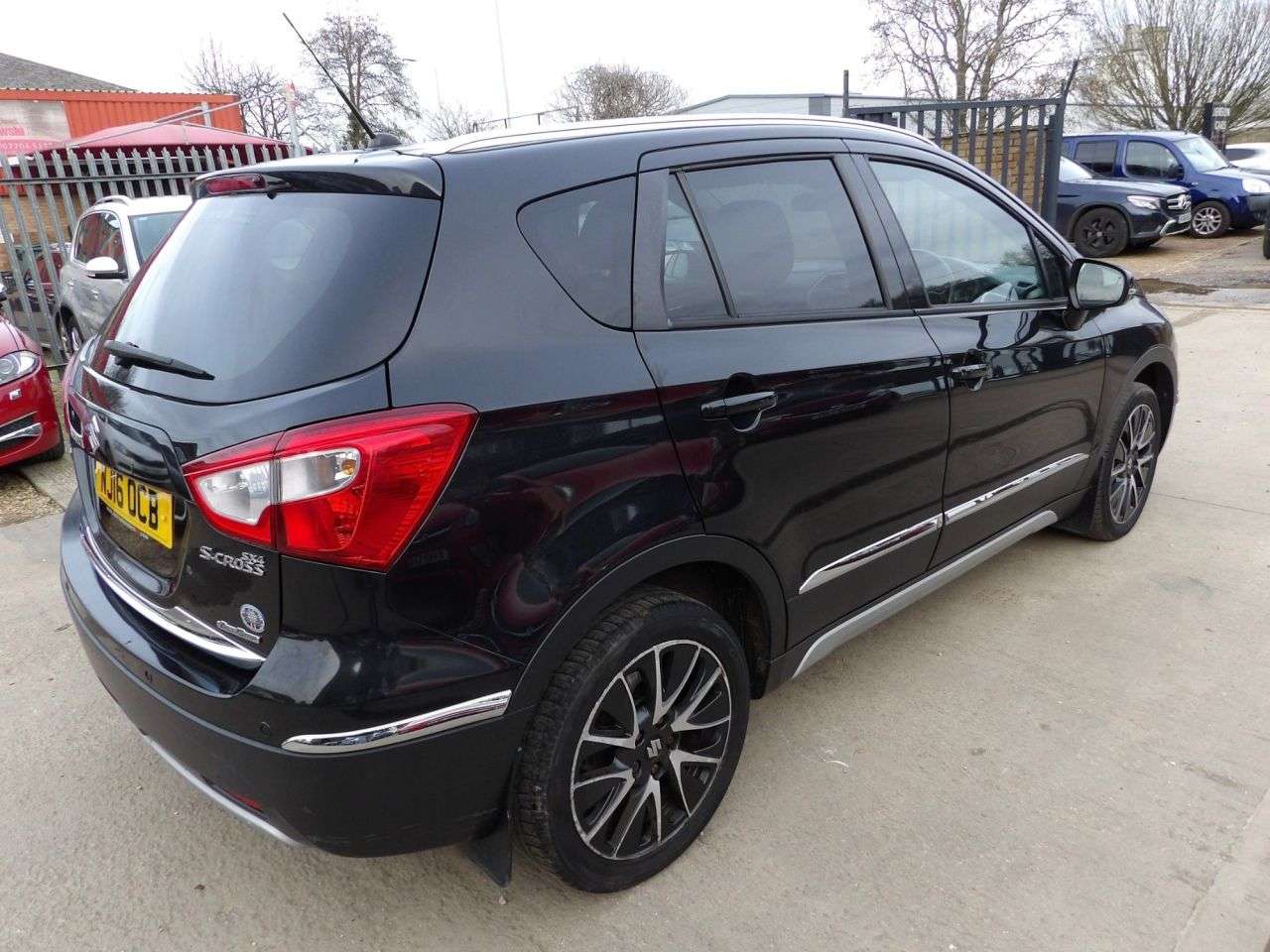 2016 SUZUKI SX4 S-CROSS 2016 SUZUKI SX4 S-CROSS