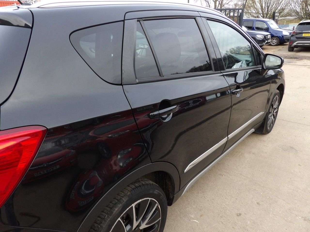 2016 SUZUKI SX4 S-CROSS 2016 SUZUKI SX4 S-CROSS