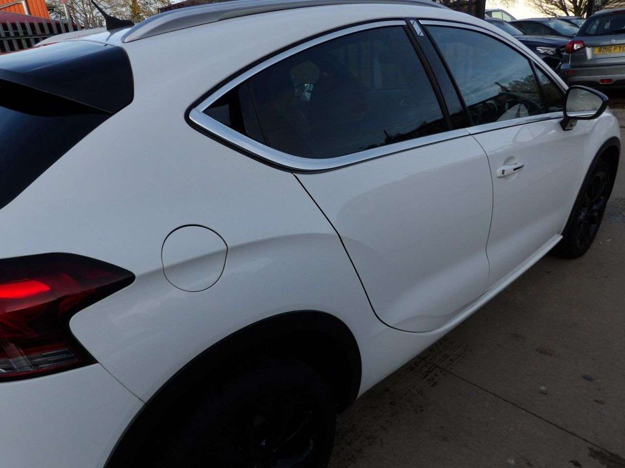 2016 DS AUTOMOBILES DS 4 CROSSBACK 2016 DS AUTOMOBILES DS 4 CROSSBACK