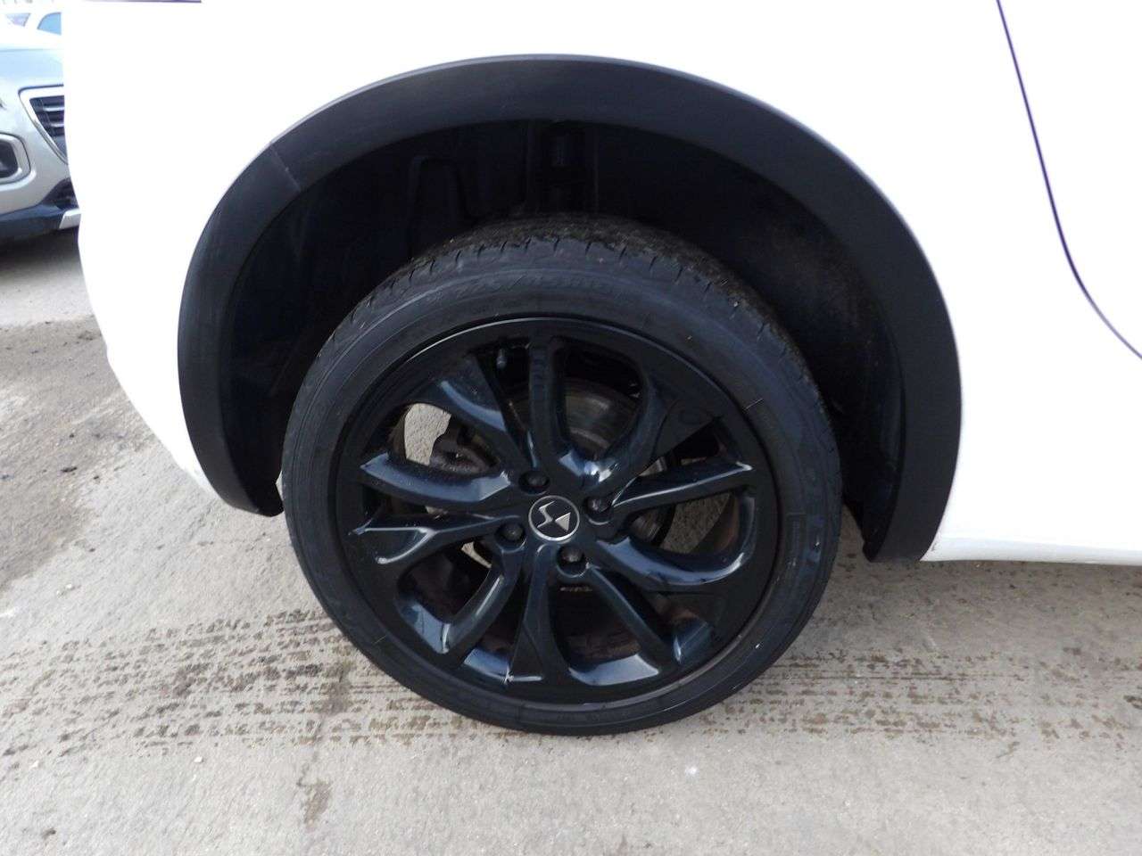 2016 DS AUTOMOBILES DS 4 CROSSBACK 2016 DS AUTOMOBILES DS 4 CROSSBACK