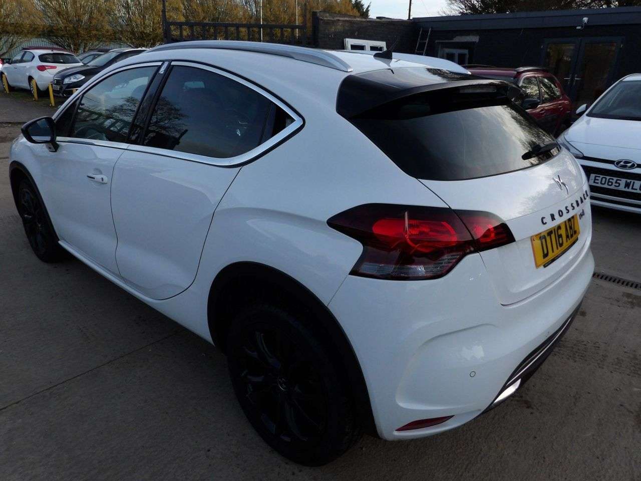 A 2016 DS AUTOMOBILES DS 4 CROSSBACK 1.6 BlueHDi Crossback 5dr Diesel Manual Euro 6 (s/s) (120 ps) A 2016 DS AUTOMOBILES DS 4 CROSSBACK 1.6 BlueHDi Crossback 5dr Diesel Manual Euro 6 (s/s) (120 ps)