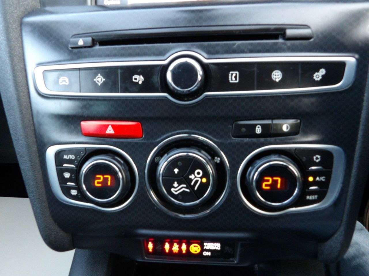 2016 DS AUTOMOBILES DS 4 CROSSBACK 2016 DS AUTOMOBILES DS 4 CROSSBACK