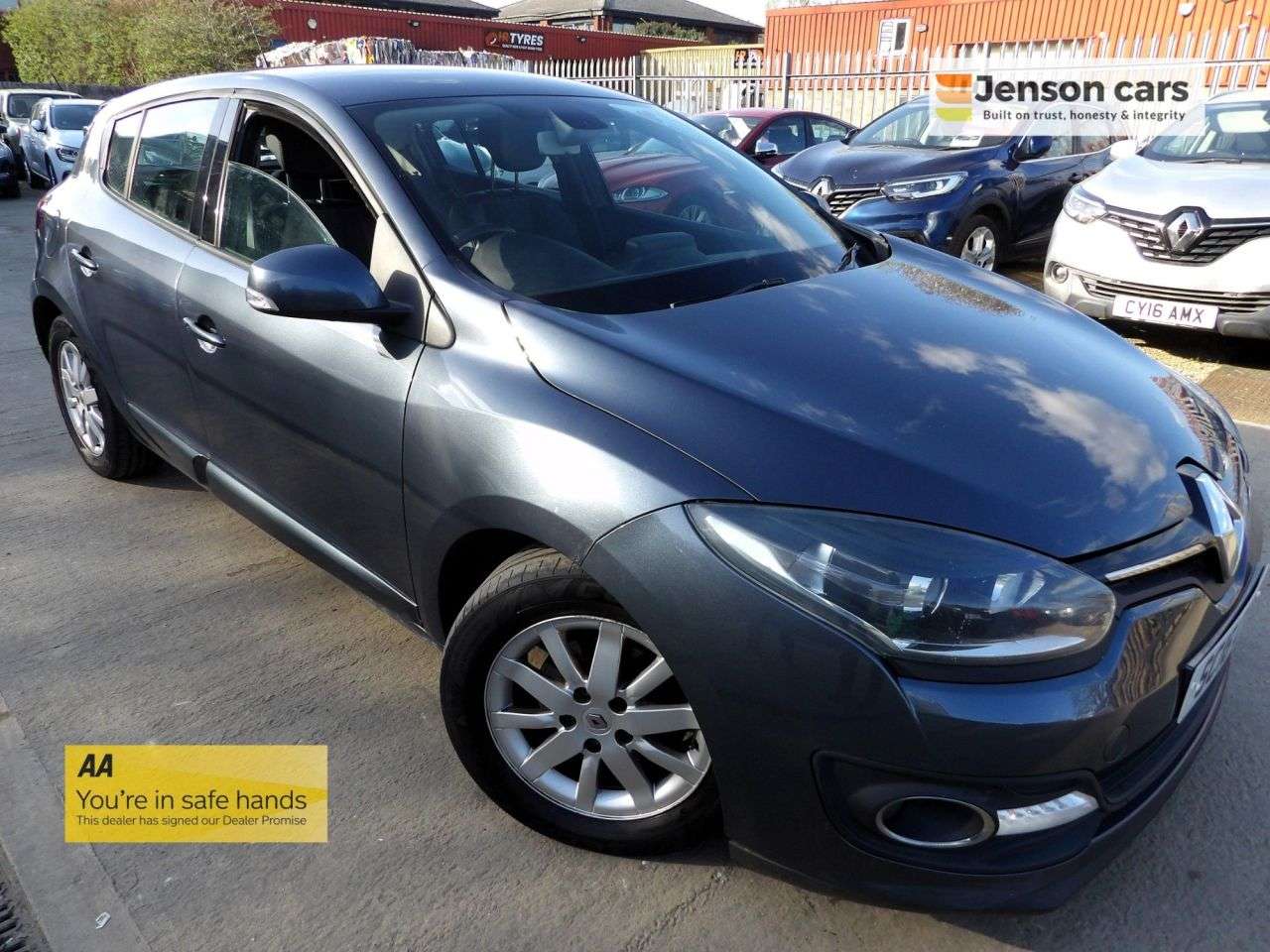 A 2016 RENAULT MEGANE 1.5 dCi Dynamique Nav Hatchback 5dr Diesel Manual Euro 6 (s/s) (110 ps) A 2016 RENAULT MEGANE 1.5 dCi Dynamique Nav Hatchback 5dr Diesel Manual Euro 6 (s/s) (110 ps)