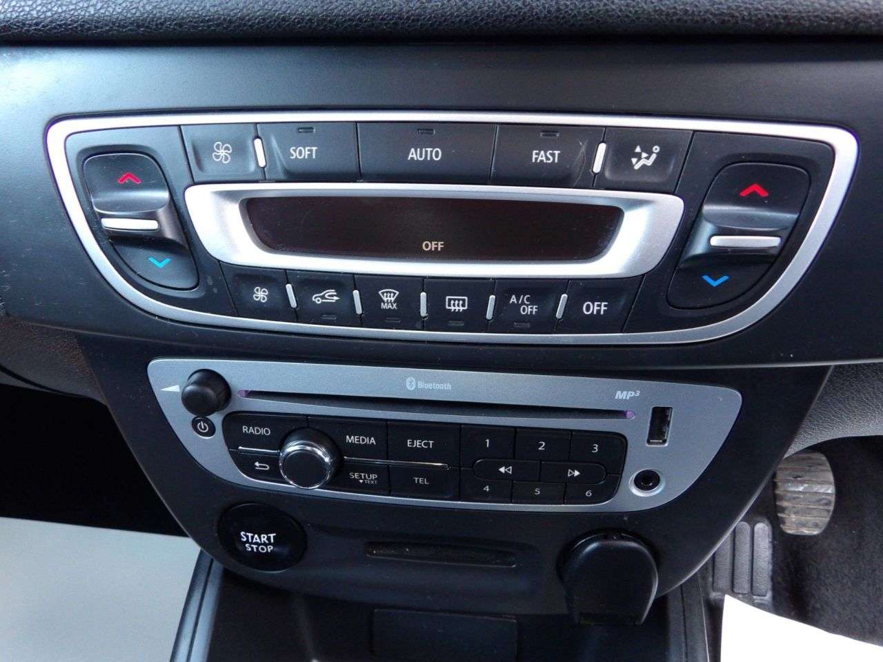 2016 RENAULT MEGANE 2016 RENAULT MEGANE