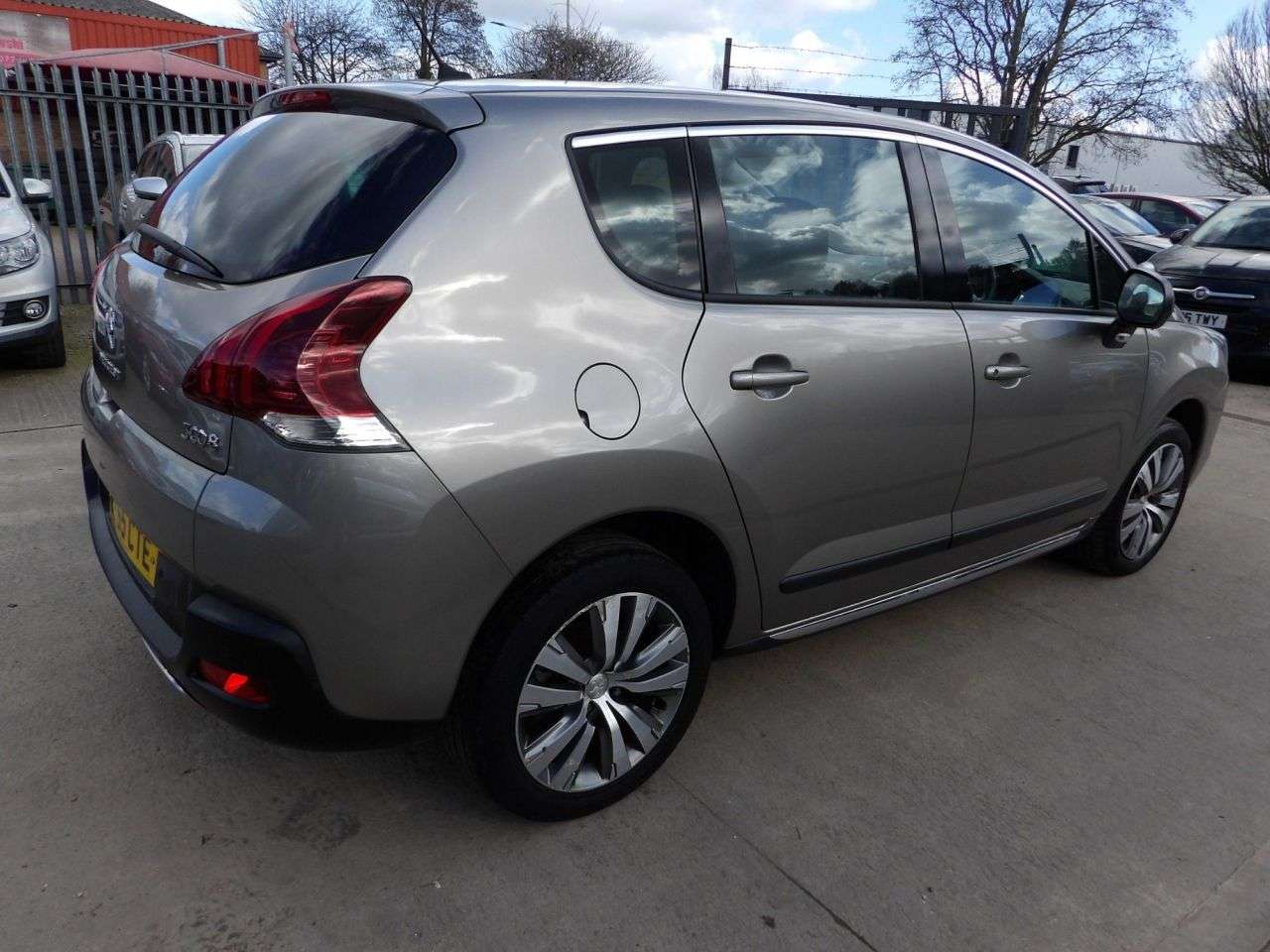 2015 PEUGEOT 3008 2015 PEUGEOT 3008