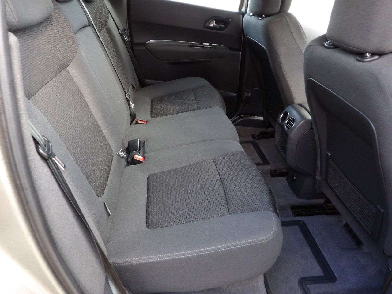 2015 PEUGEOT 3008 2015 PEUGEOT 3008