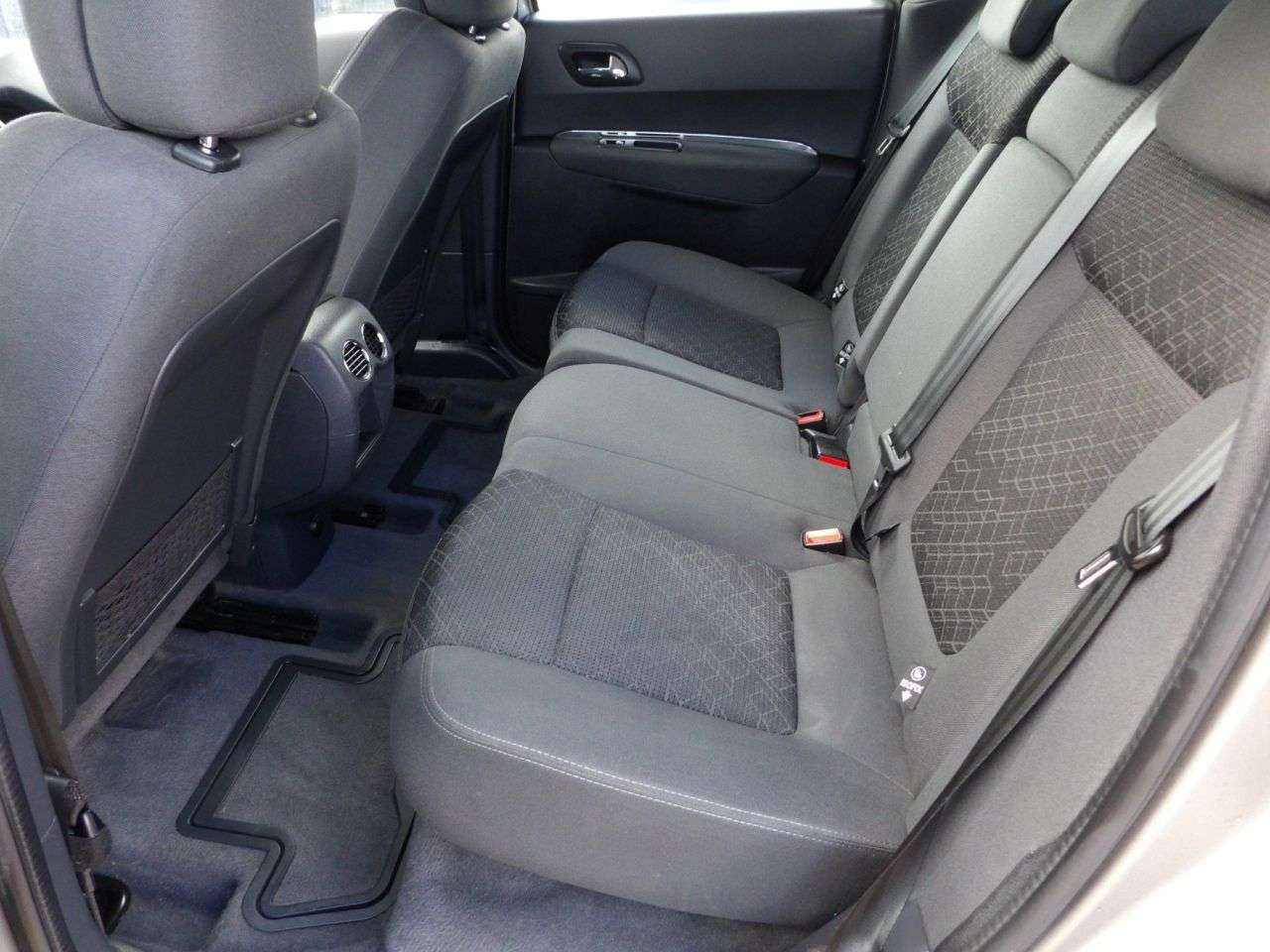 2015 PEUGEOT 3008 2015 PEUGEOT 3008