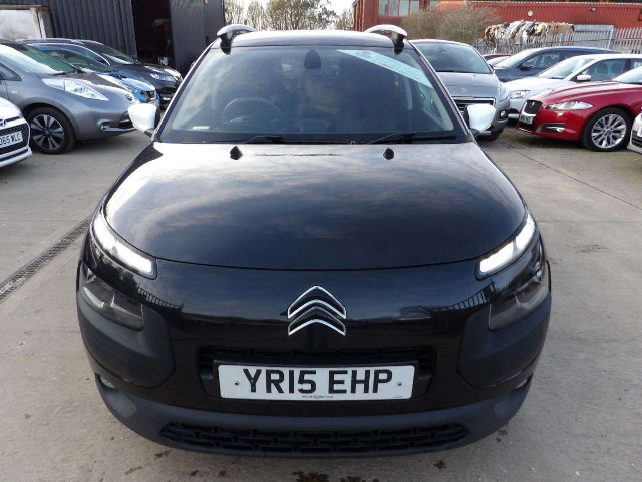 A 2015 CITROEN C4 CACTUS 1.6 BlueHDi Flair Hatchback 5dr Diesel Manual Euro 6 (s/s) (100 ps) A 2015 CITROEN C4 CACTUS 1.6 BlueHDi Flair Hatchback 5dr Diesel Manual Euro 6 (s/s) (100 ps)