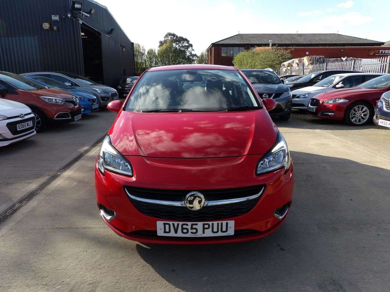 A 2015 VAUXHALL CORSA 1.4i ecoFLEX SE Hatchback 3dr Petrol Manual Euro 6 (90 ps) A 2015 VAUXHALL CORSA 1.4i ecoFLEX SE Hatchback 3dr Petrol Manual Euro 6 (90 ps)