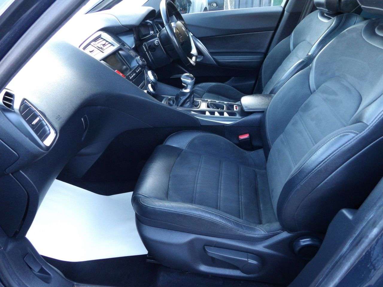 2015 DS AUTOMOBILES DS 5 2015 DS AUTOMOBILES DS 5