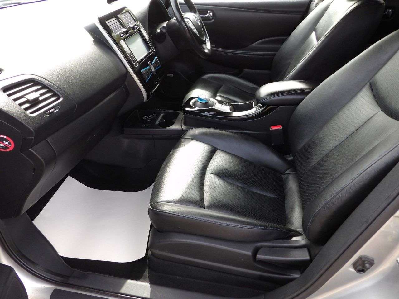 2015 NISSAN LEAF 2015 NISSAN LEAF