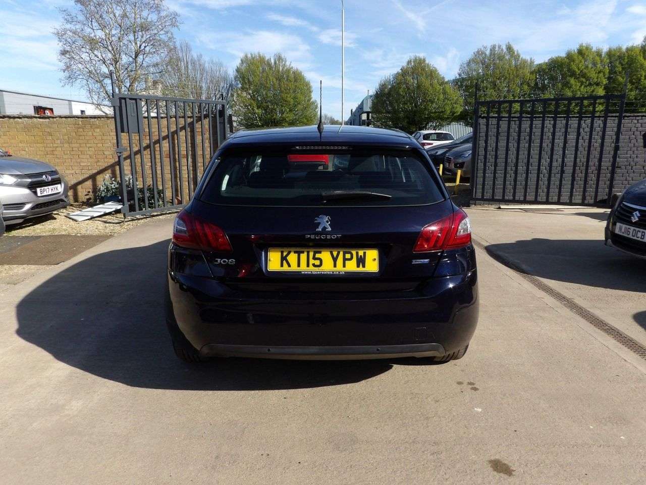 2015 PEUGEOT 308 2015 PEUGEOT 308