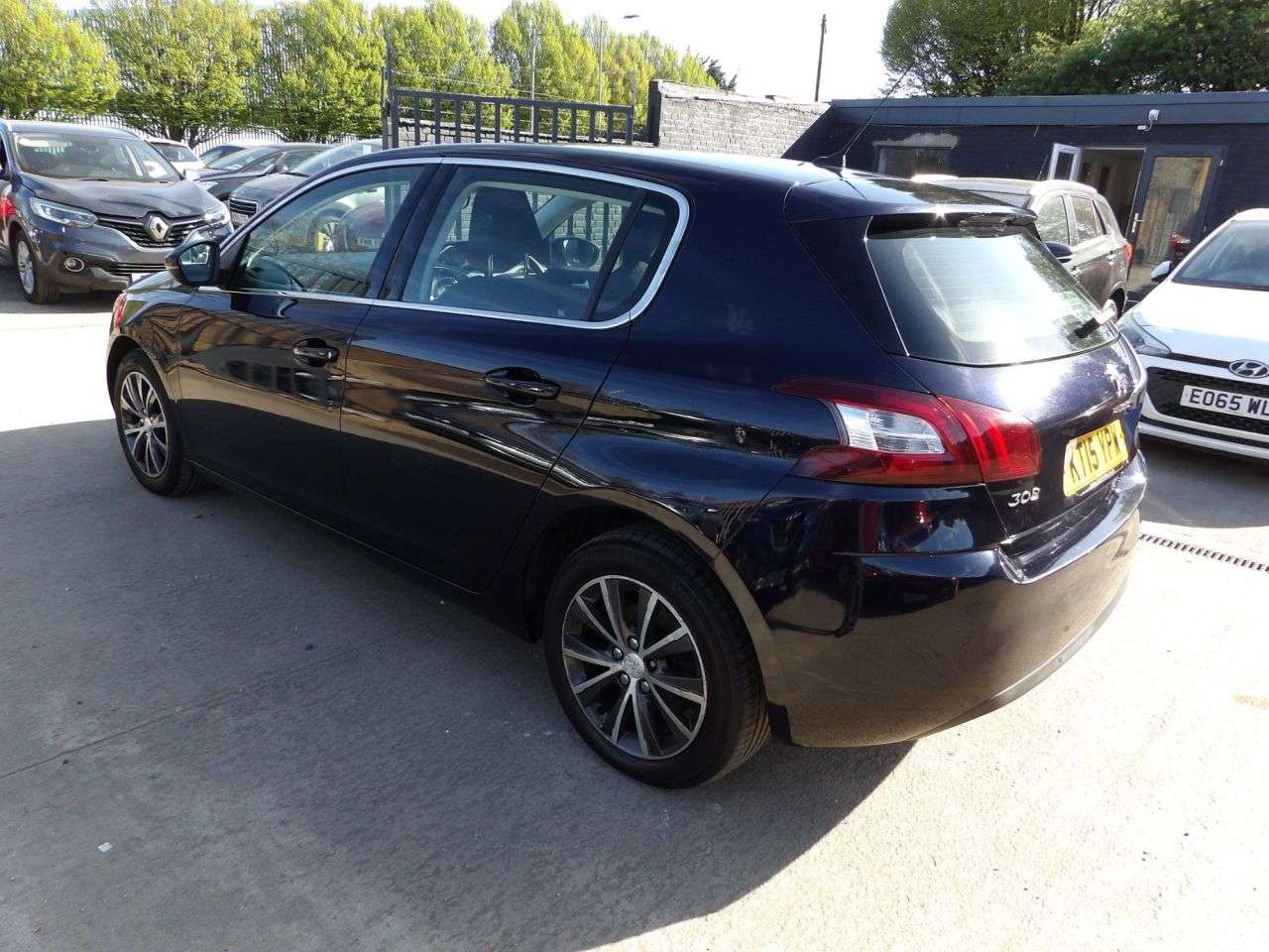 A 2015 PEUGEOT 308 1.6 BlueHDi Allure Hatchback 5dr Diesel Manual Euro 6 (s/s) (120 ps) A 2015 PEUGEOT 308 1.6 BlueHDi Allure Hatchback 5dr Diesel Manual Euro 6 (s/s) (120 ps)