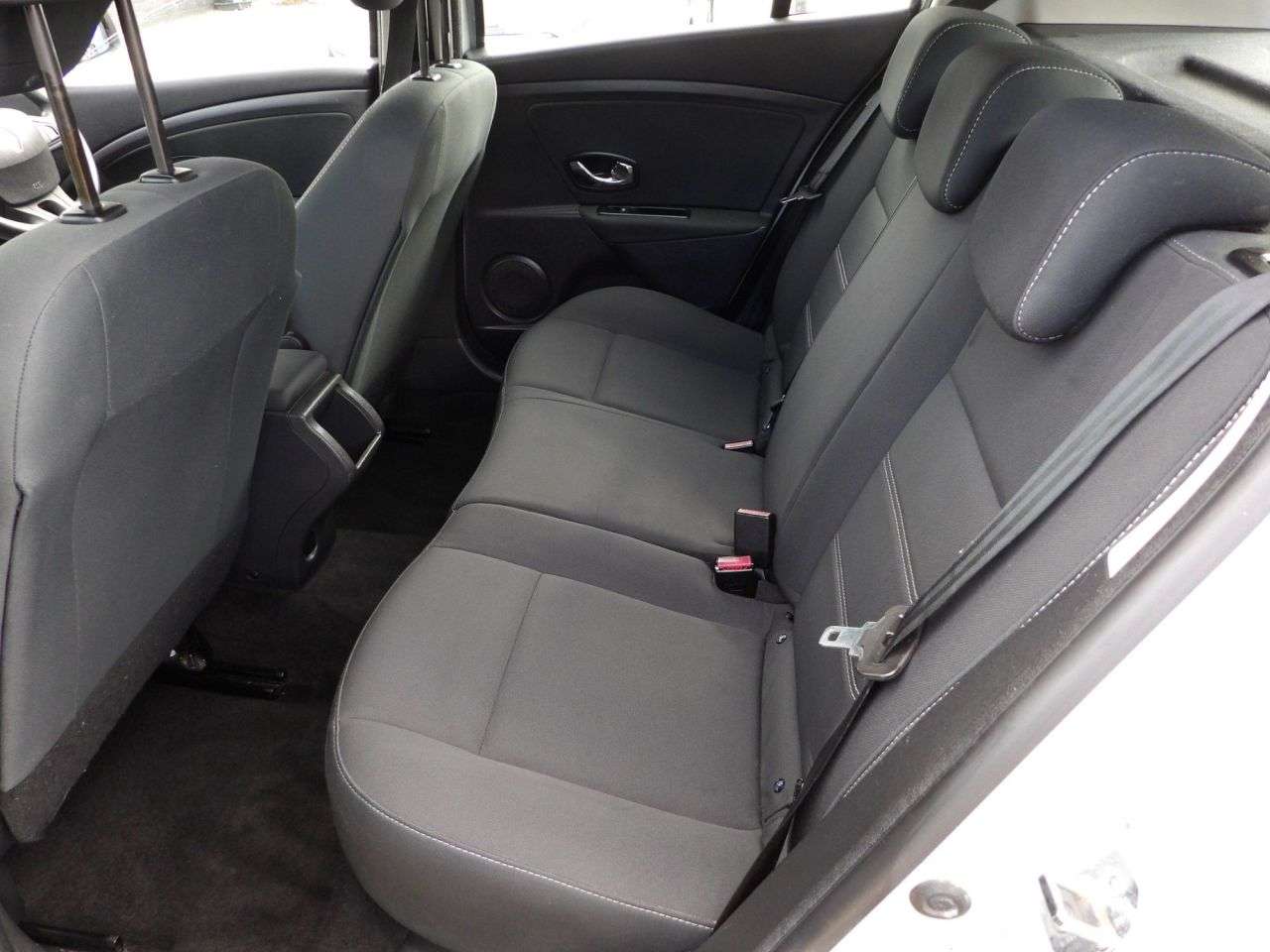 2015 RENAULT MEGANE 2015 RENAULT MEGANE