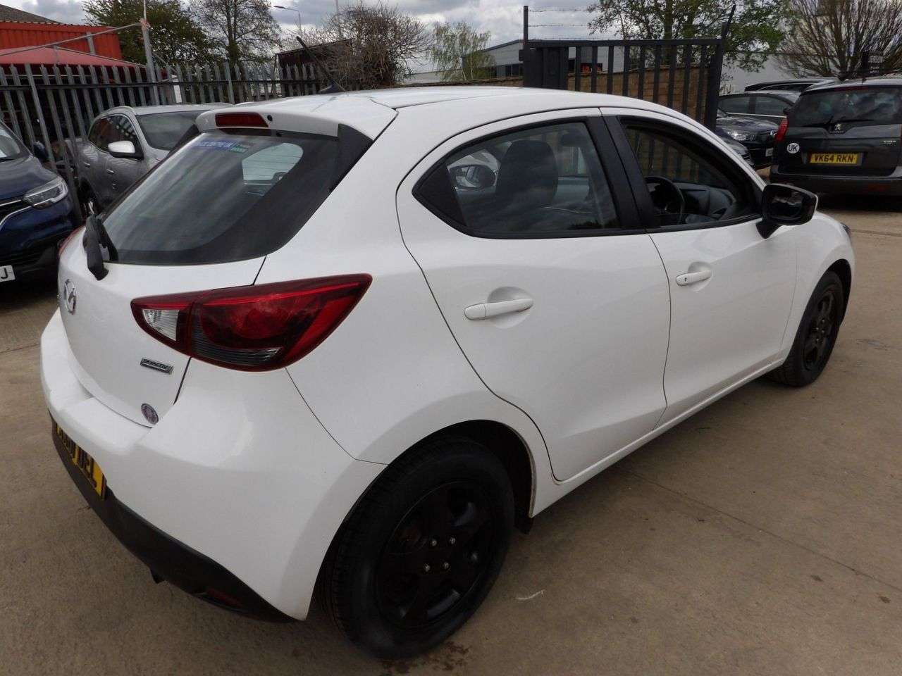 2016 MAZDA MAZDA2 2016 MAZDA MAZDA2