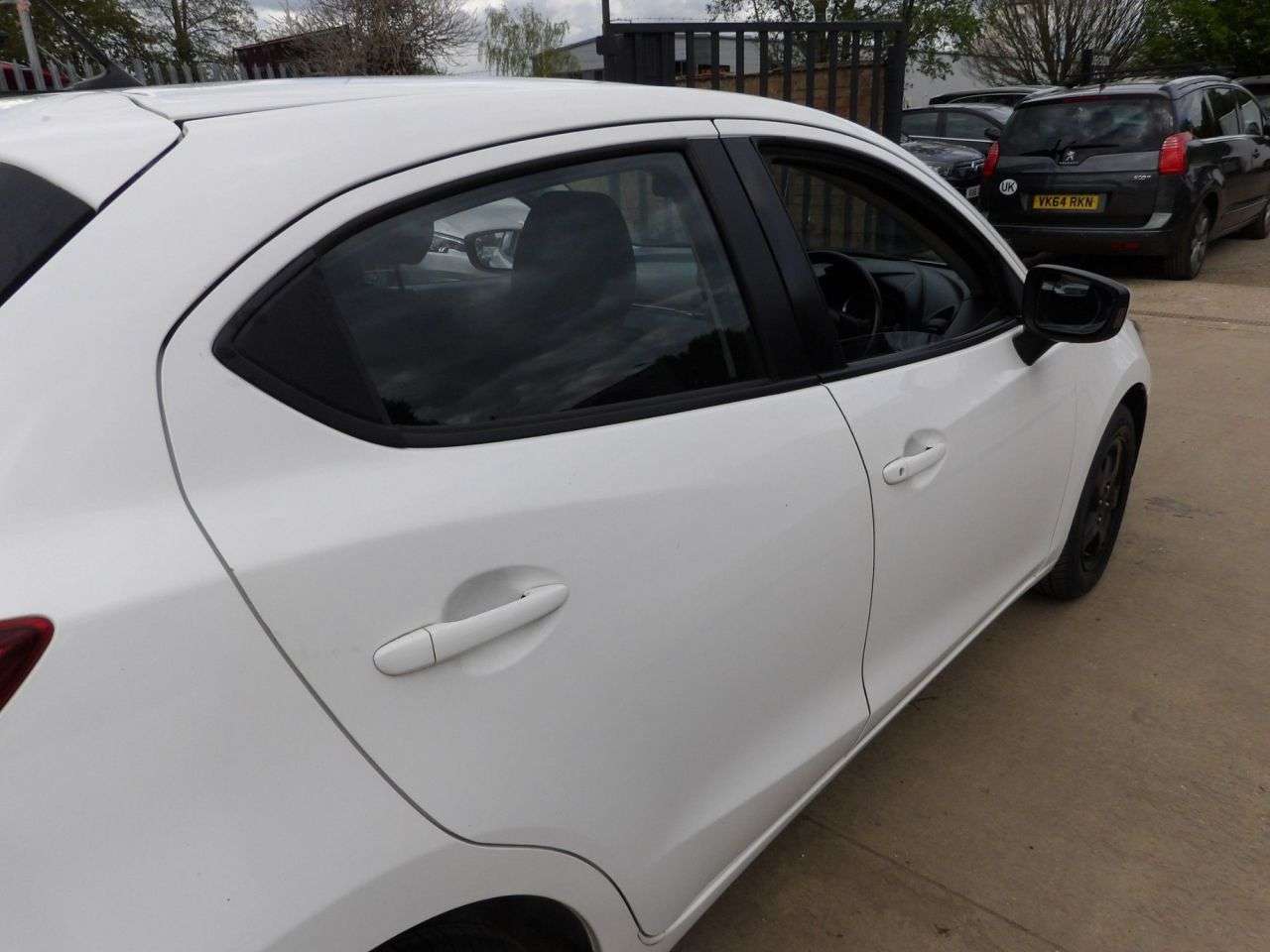 2016 MAZDA MAZDA2 2016 MAZDA MAZDA2